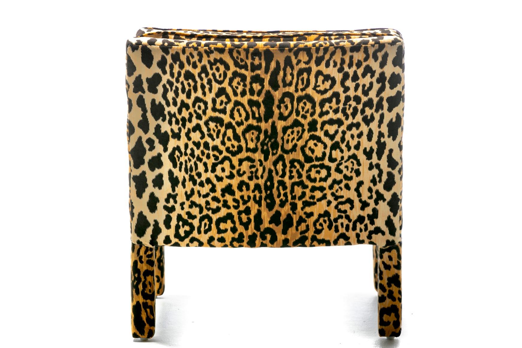  Milo Baughman Style Mid Century Parsons Chair in Leopard Velvet c. 1970 In Good Condition For Sale In Saint Louis, MO