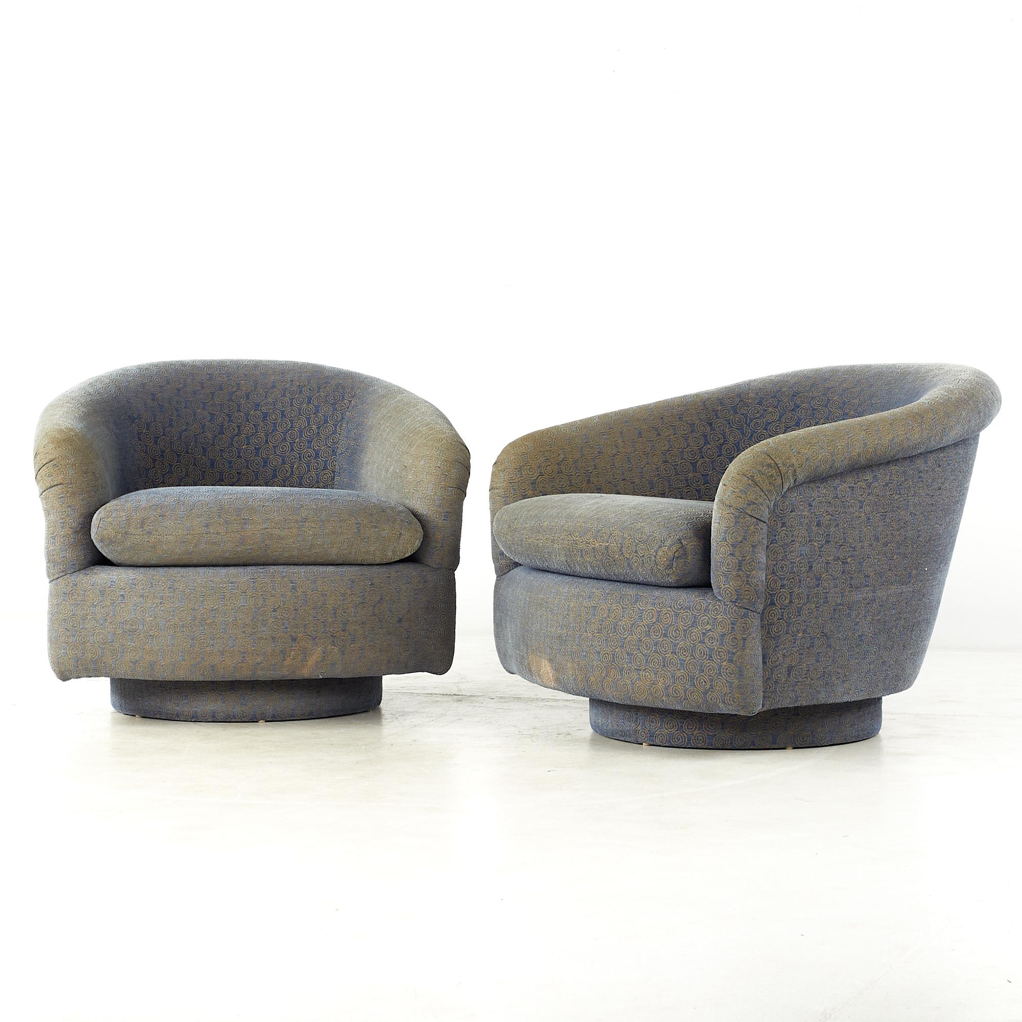 Mid-Century Modern Milo Baughman Style Mid Century Swivel Barrel Lounge Chairs, Pair For Sale