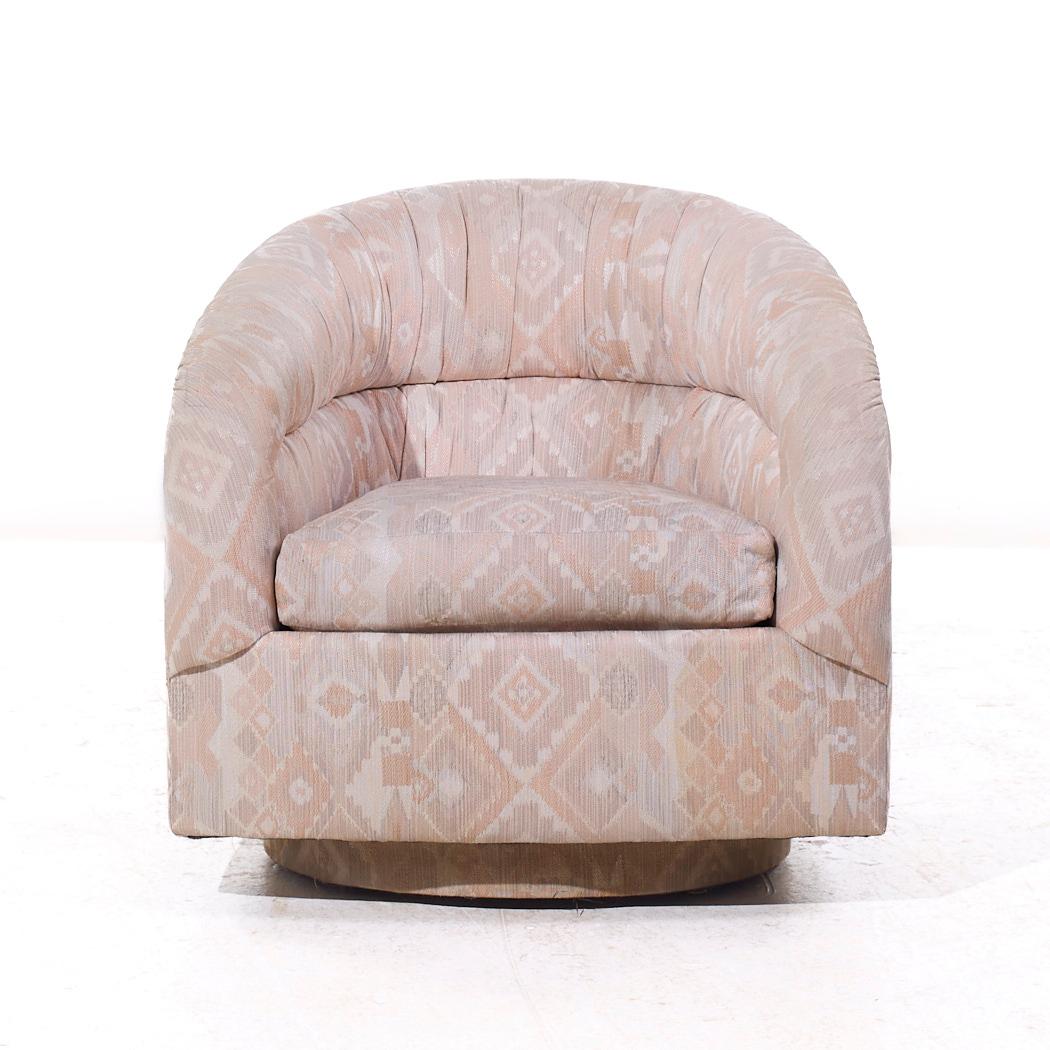 Chaises longues pivotantes en forme de tonneau, style Milo Baughman, milieu de siècle - Paire Bon état - En vente à Countryside, IL