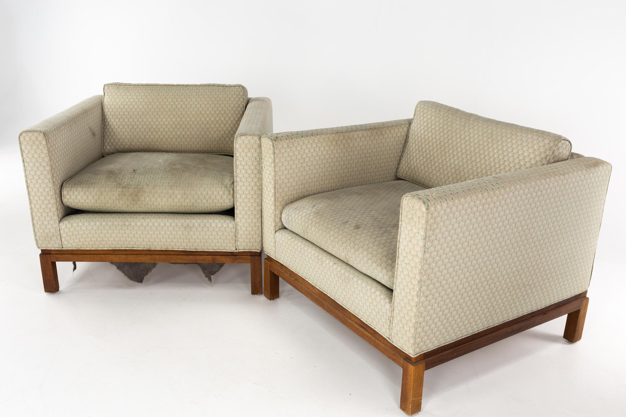 Mid-Century Modern Milo Baughman Style Mid Century Walnut Club Chairs, a Pair For Sale
