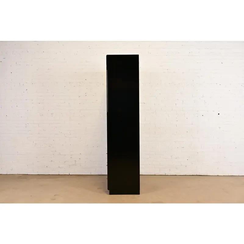 Comò moderno in stile Milo Baughman o cassapanca per gentiluomini di Henredon in vendita 5