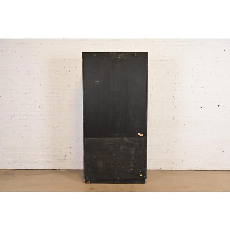 Comò moderno in stile Milo Baughman o cassapanca per gentiluomini di Henredon in vendita 6