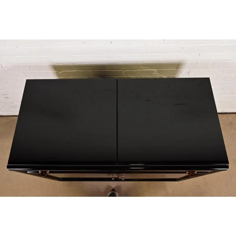 Mobile da bar in legno di radica in stile Art Deco moderno di Milo Baughman di Henredon in vendita 6