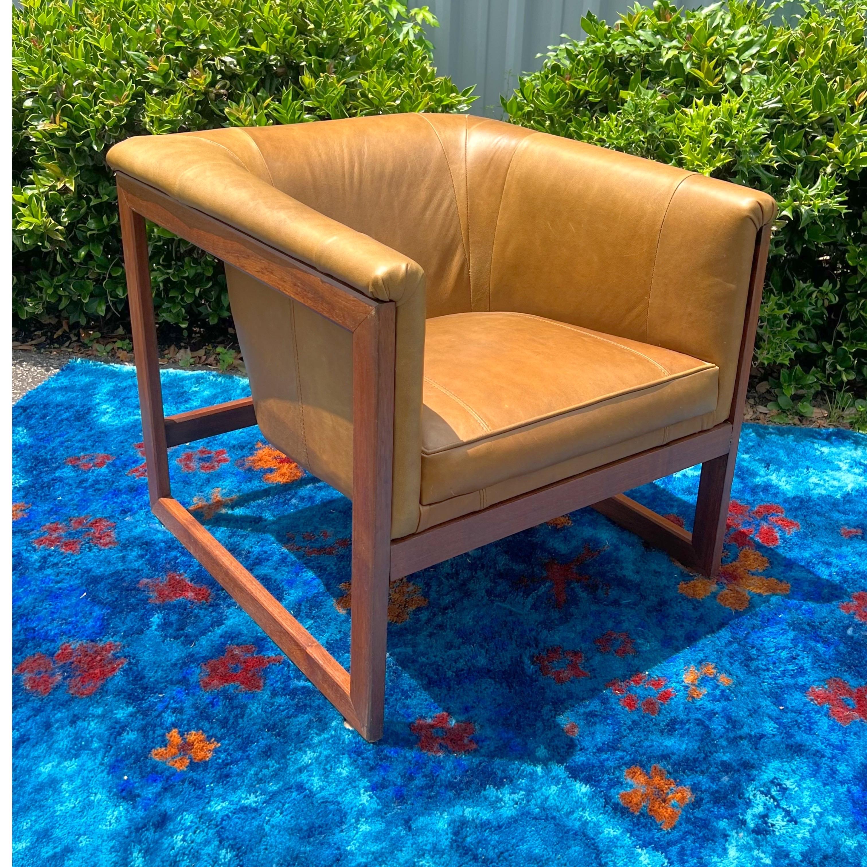 Milo Baughman Style Monarch Mid-Century Floating Club Cube Lounge Chair 3