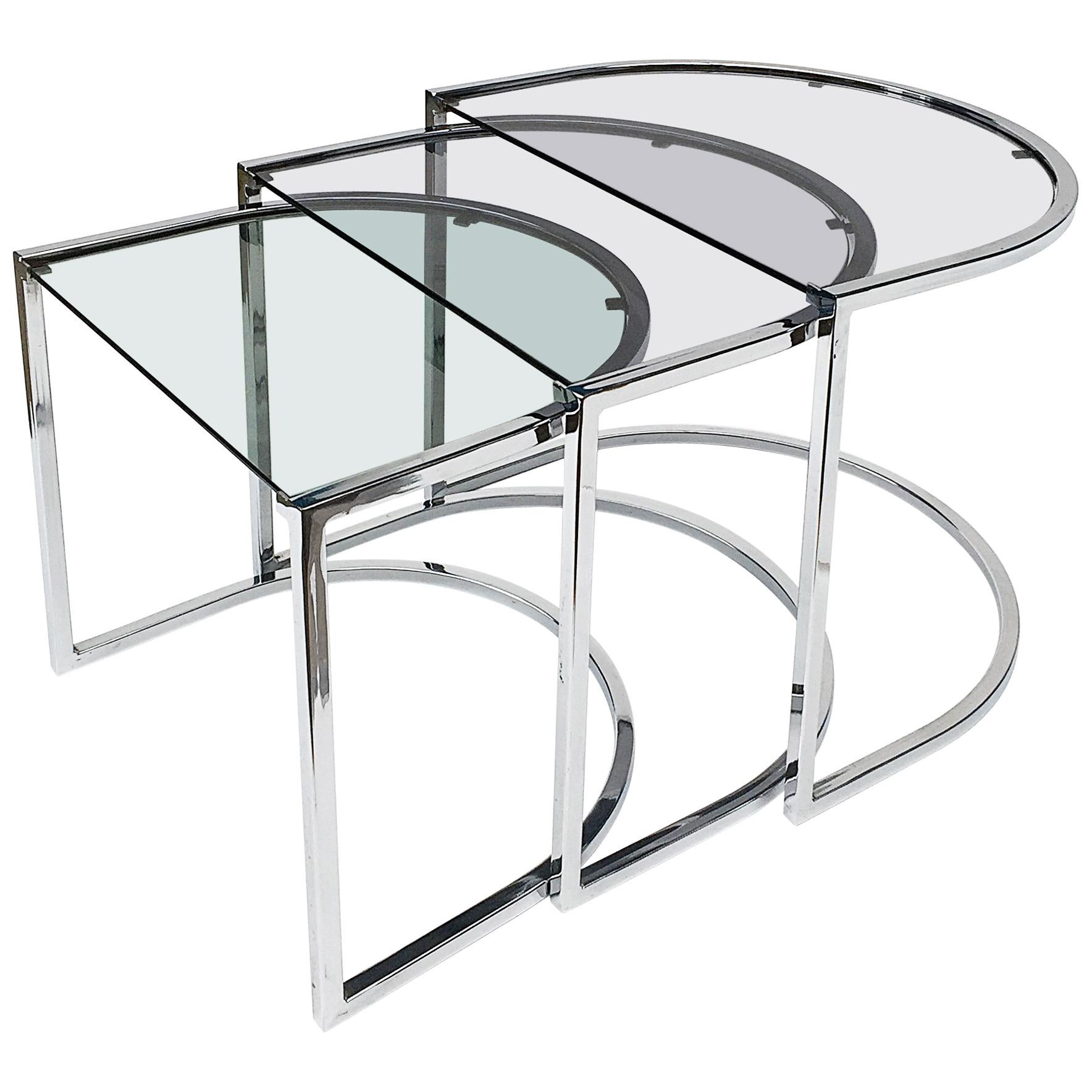 Milo Baughman Style of Chrome and Glass Nest Side Tables, Mid Century Art Deco For Sale