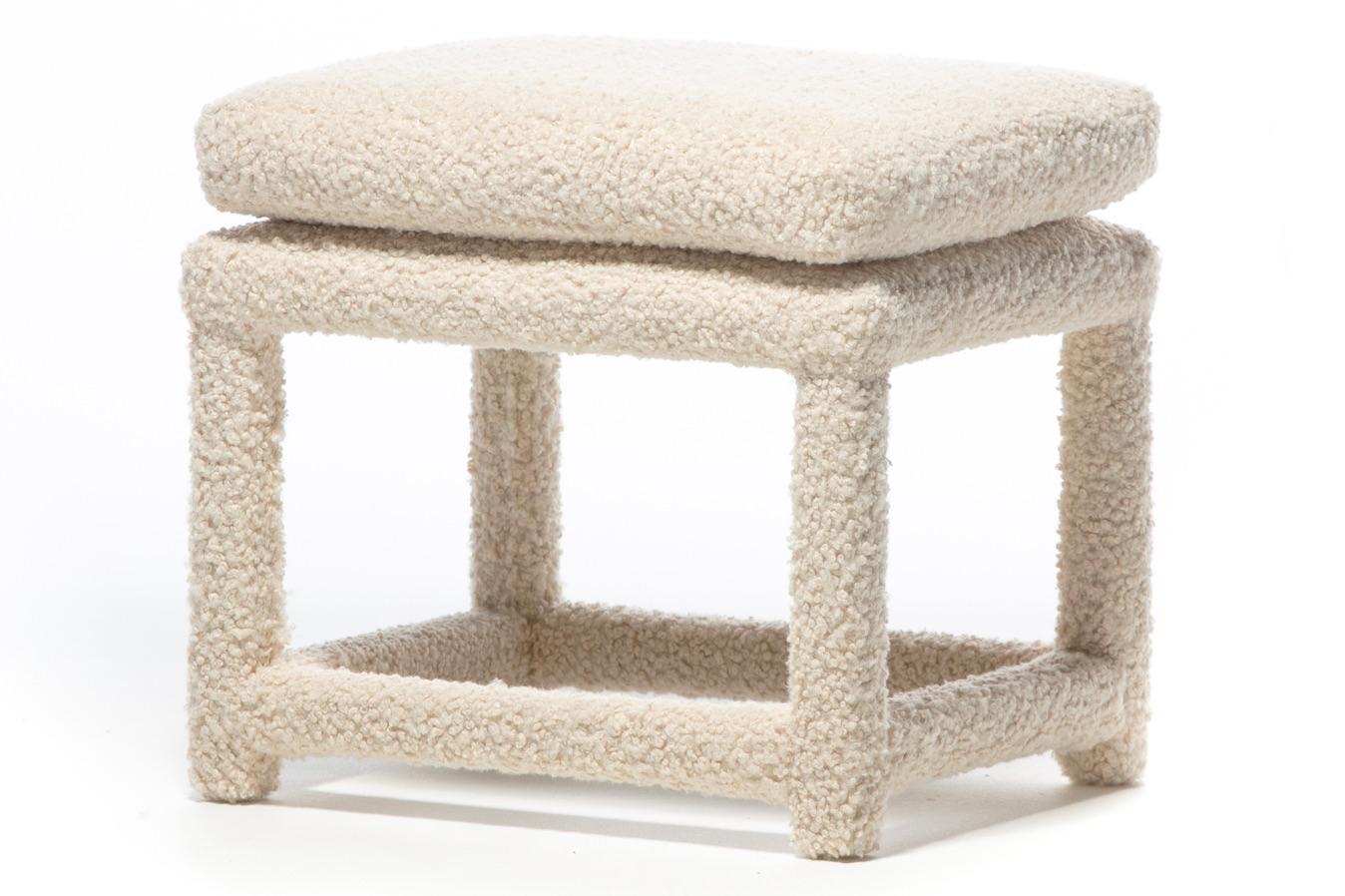 Milo Baughman Style Pair of Parsons Ottomans Benches in Ivory Bouclé For Sale 2