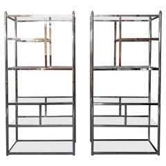 Milo Baughman-Stil, Paar Vintage-Etagere-Regale aus Chromglas und Messing, Mid-Century
