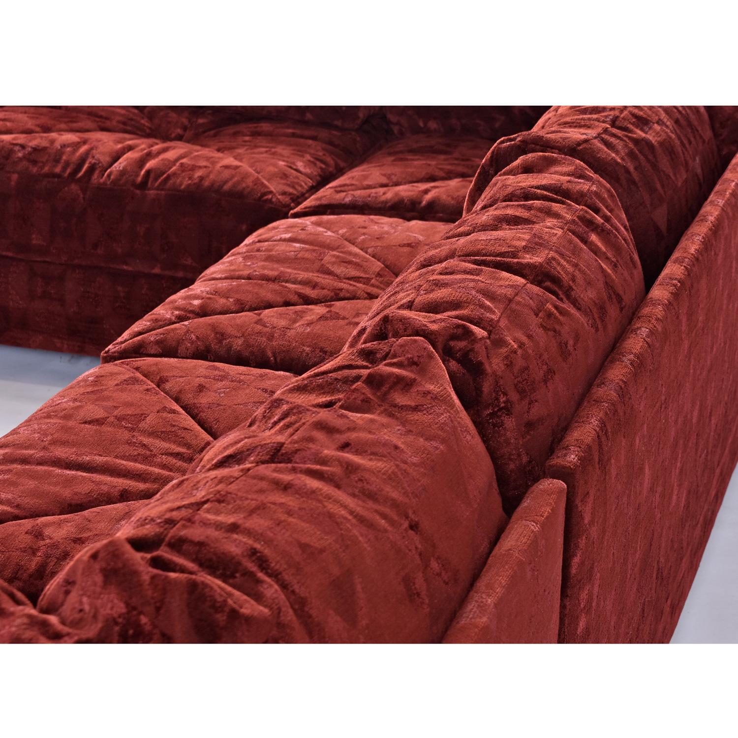 Milo Baughman Stil Rotes dreiteiliges Sofa-Set aus Velours von Aven Rich im Angebot 7