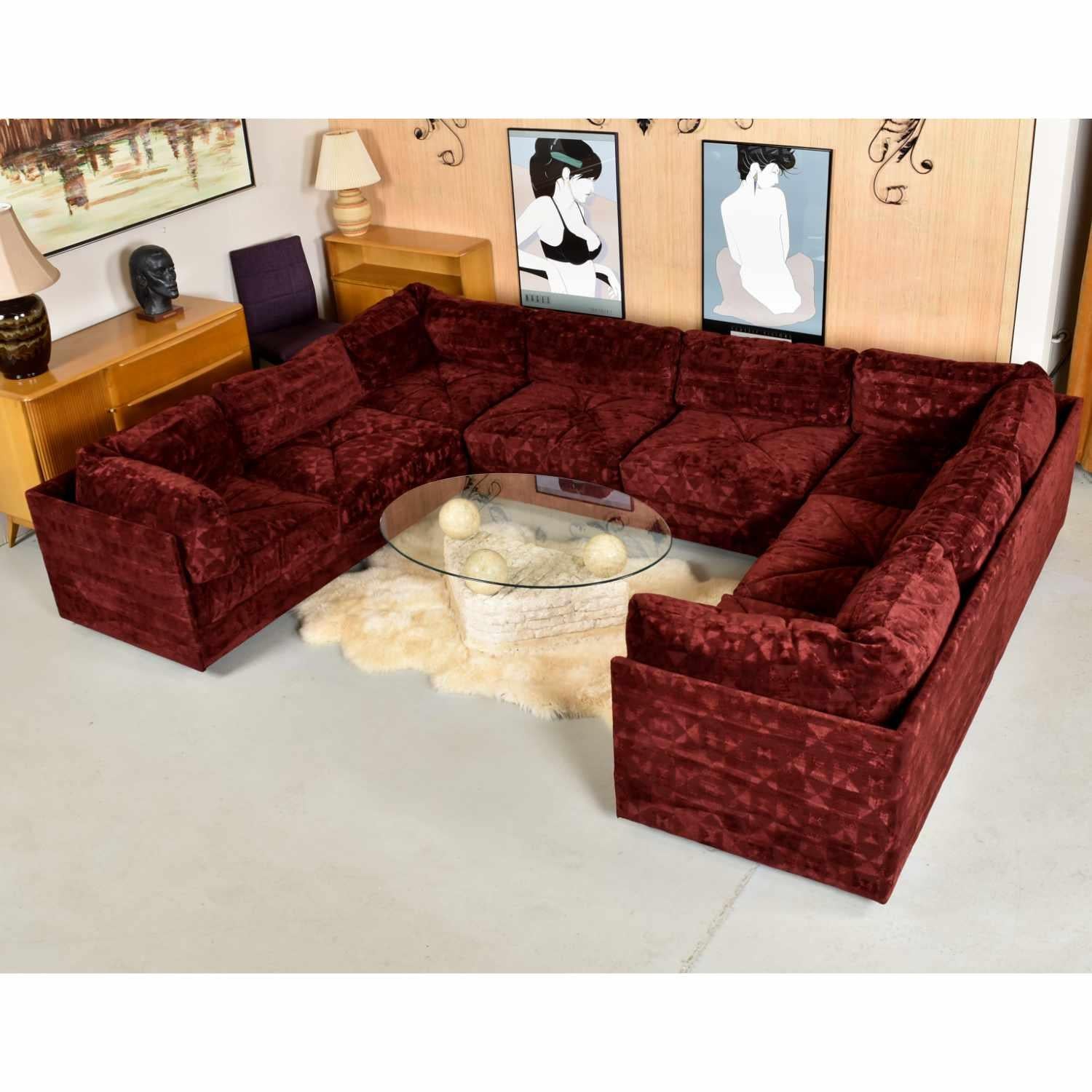 Milo Baughman Stil Rotes dreiteiliges Sofa-Set aus Velours von Aven Rich (Moderne der Mitte des Jahrhunderts) im Angebot