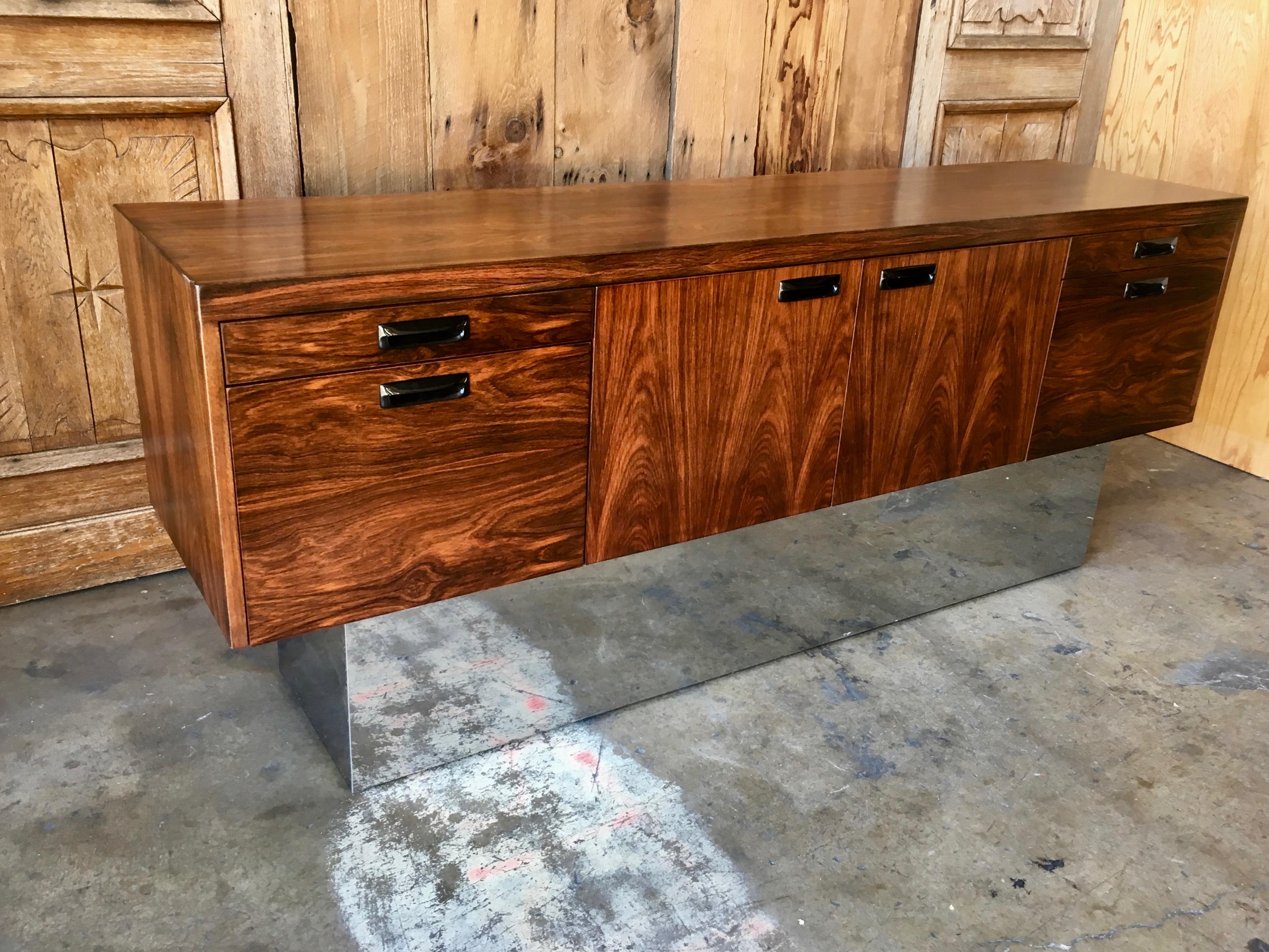 Mid-Century Modern Milo Baughman Style Rosewood with Chrome Plinth Credenza