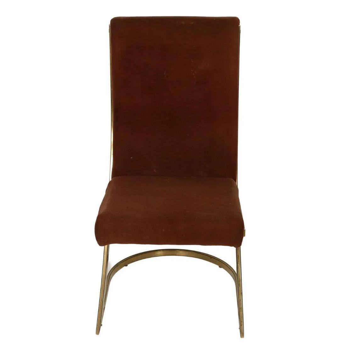 Mid-Century moderno Set di quattro sedie da pranzo scultoree in ottone in stile Milo Baughman in vendita