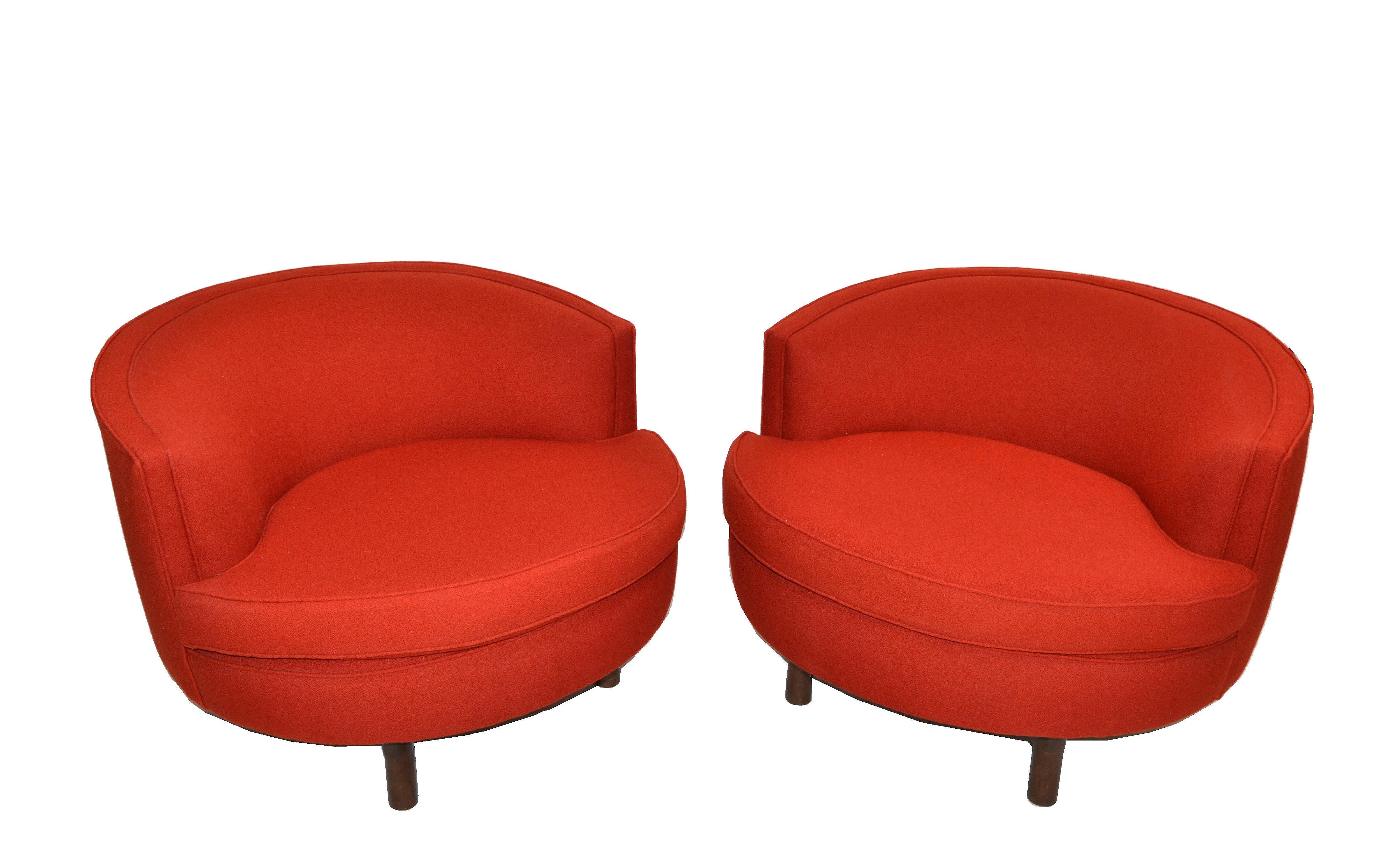 Milo Baughman Style Swivel Chair Walnut Base & Red Italian Bouclé Fabric, Pair For Sale 4