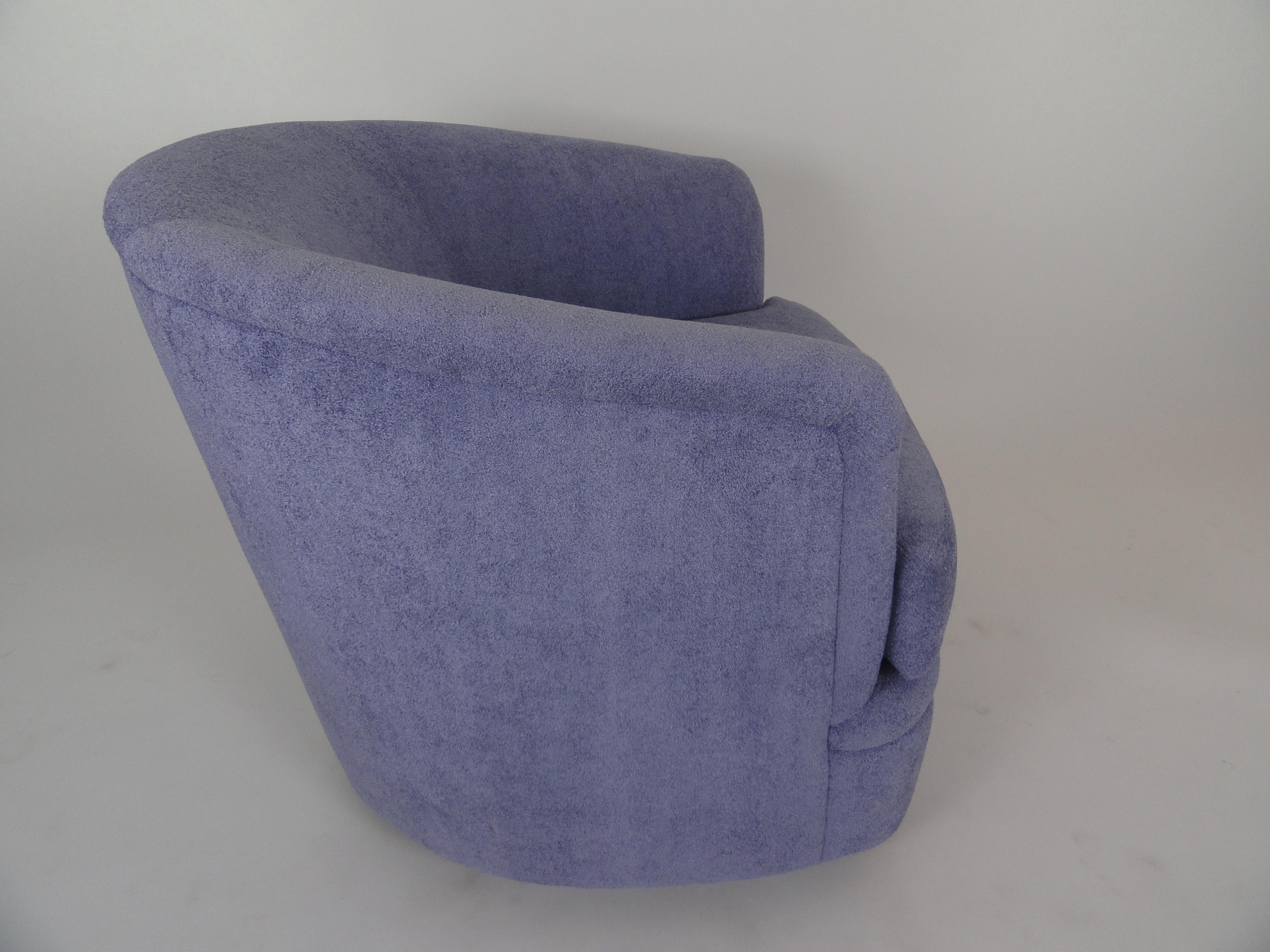 Late 20th Century Milo Baughman Style Swivel Lounge Chair For Sale