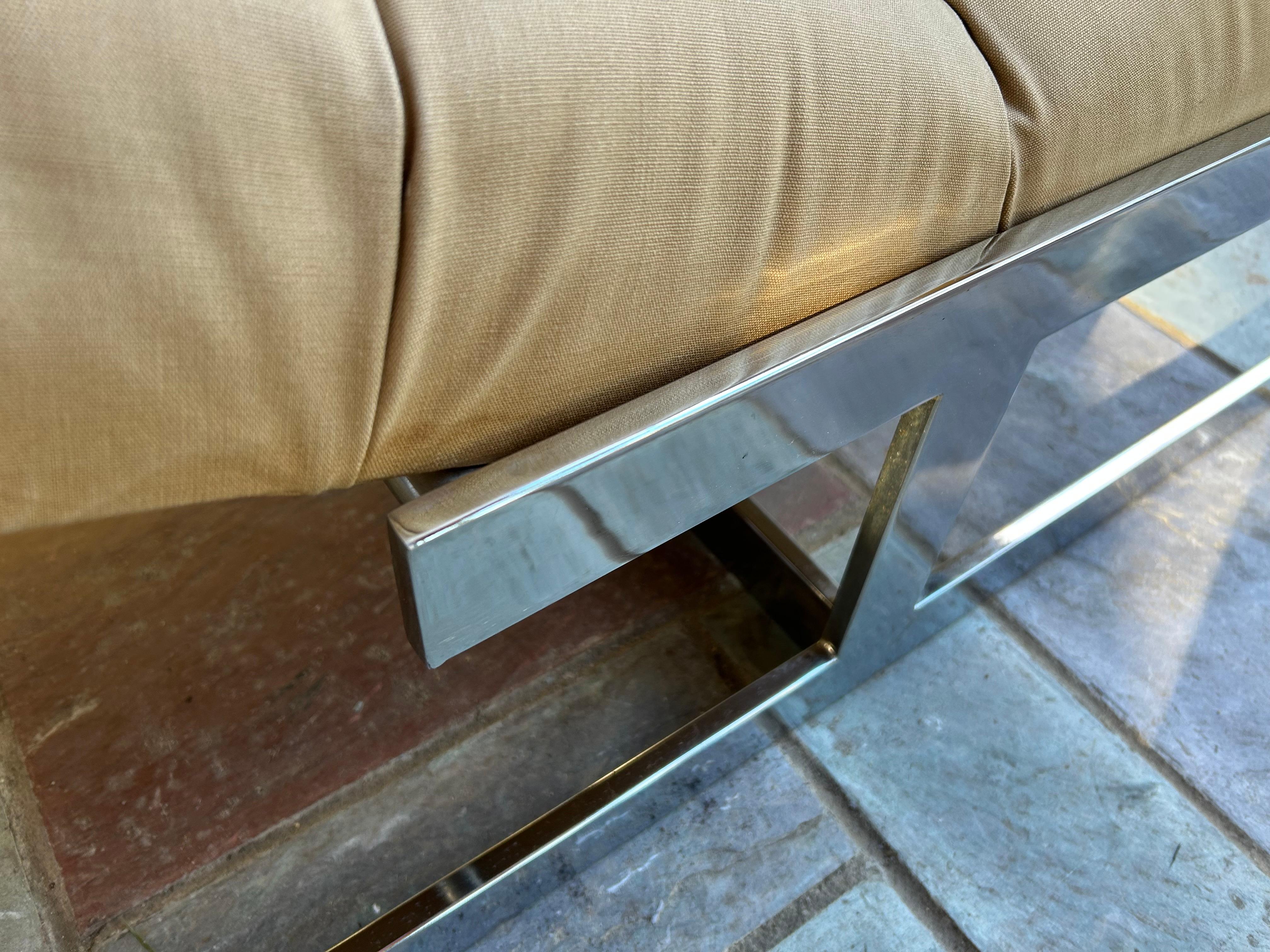 Chaise longue 'Wave' en chrome touffeté, style Milo Baughman Carsons en vente 1