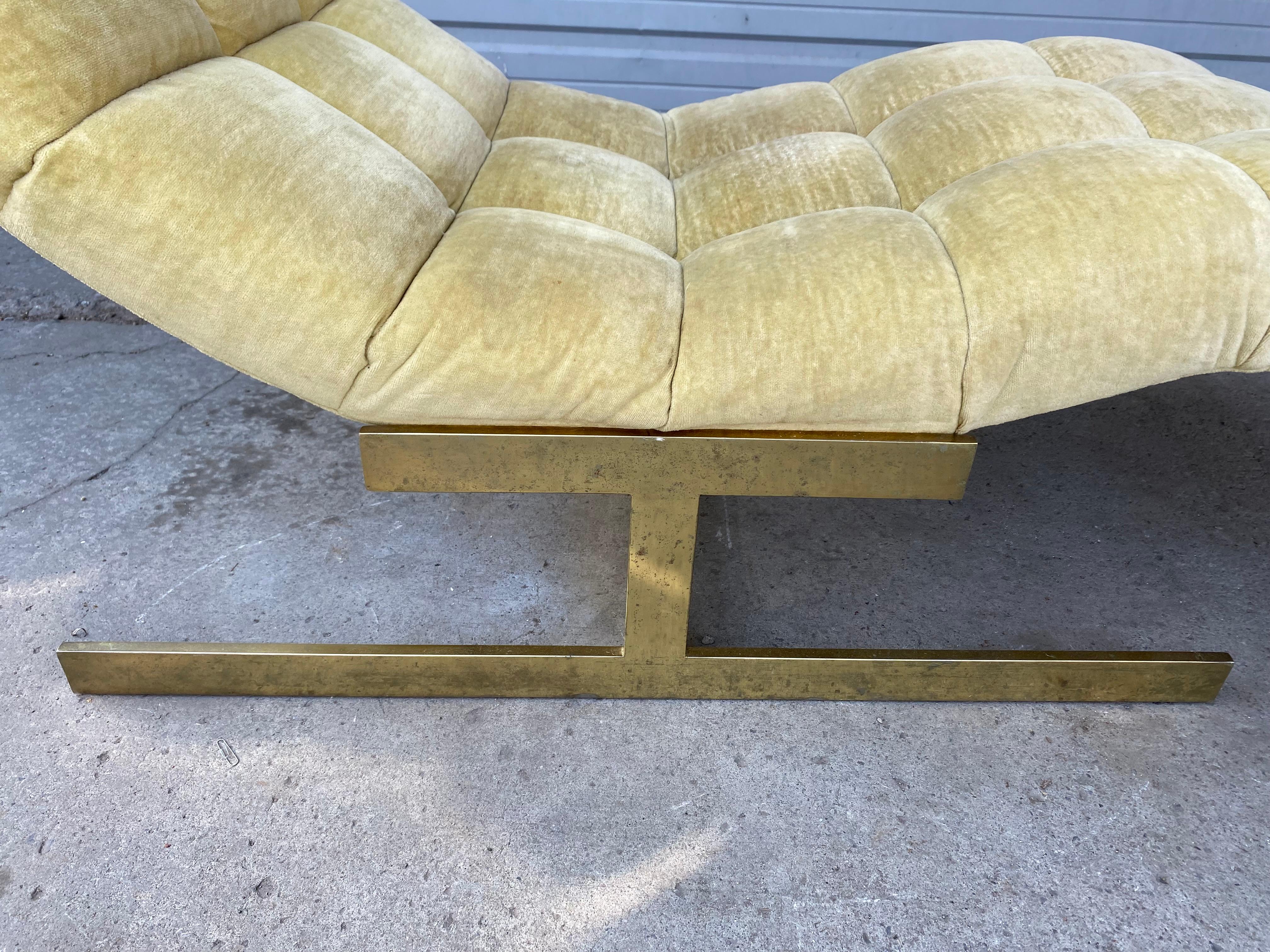 Late 20th Century Milo Baughman Style Tufted Velvet and Brass Wave Chaise, circa 1970