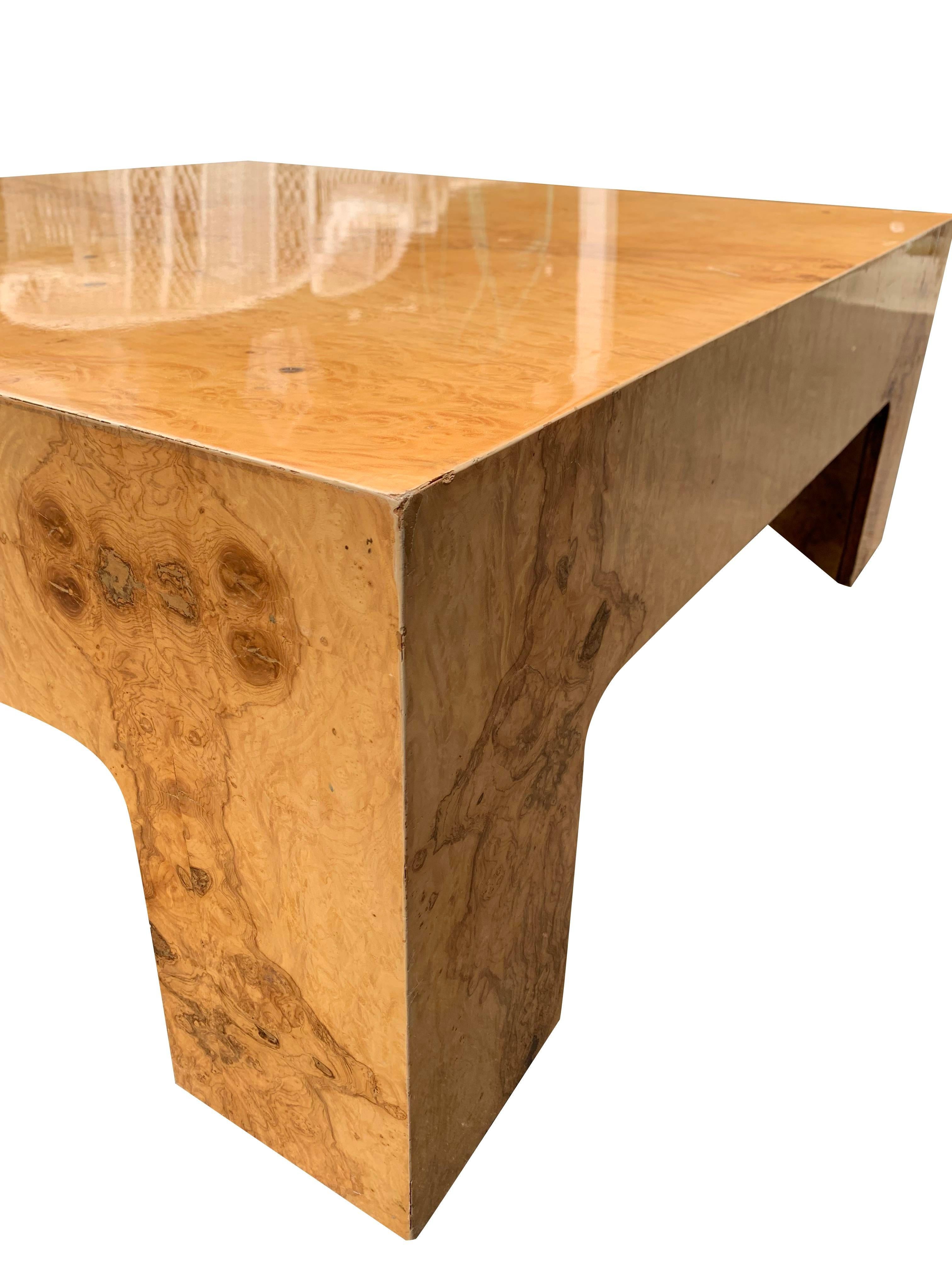 Mesa baja de madera de olivo de estilo vintage moderno Milo Baughman en venta 2