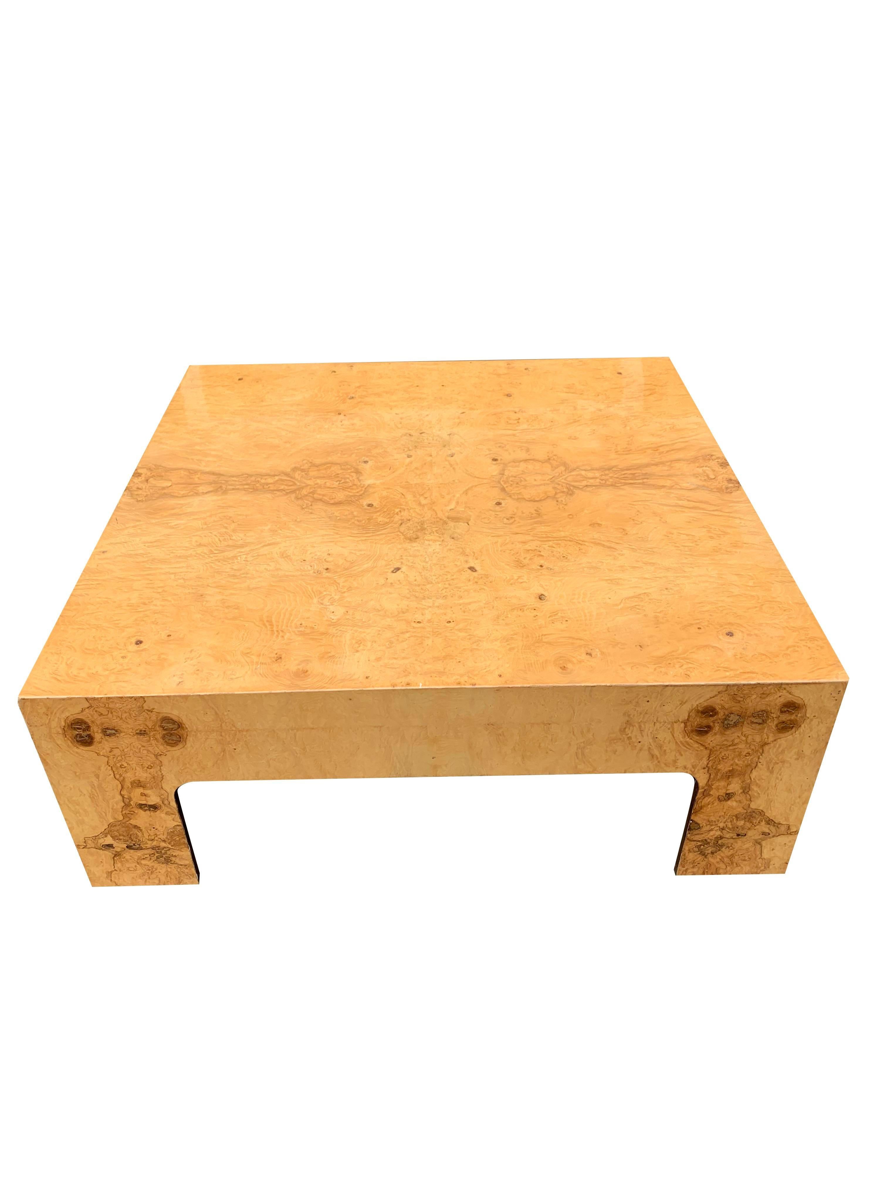 Mesa baja de madera de olivo de estilo vintage moderno Milo Baughman en venta 3
