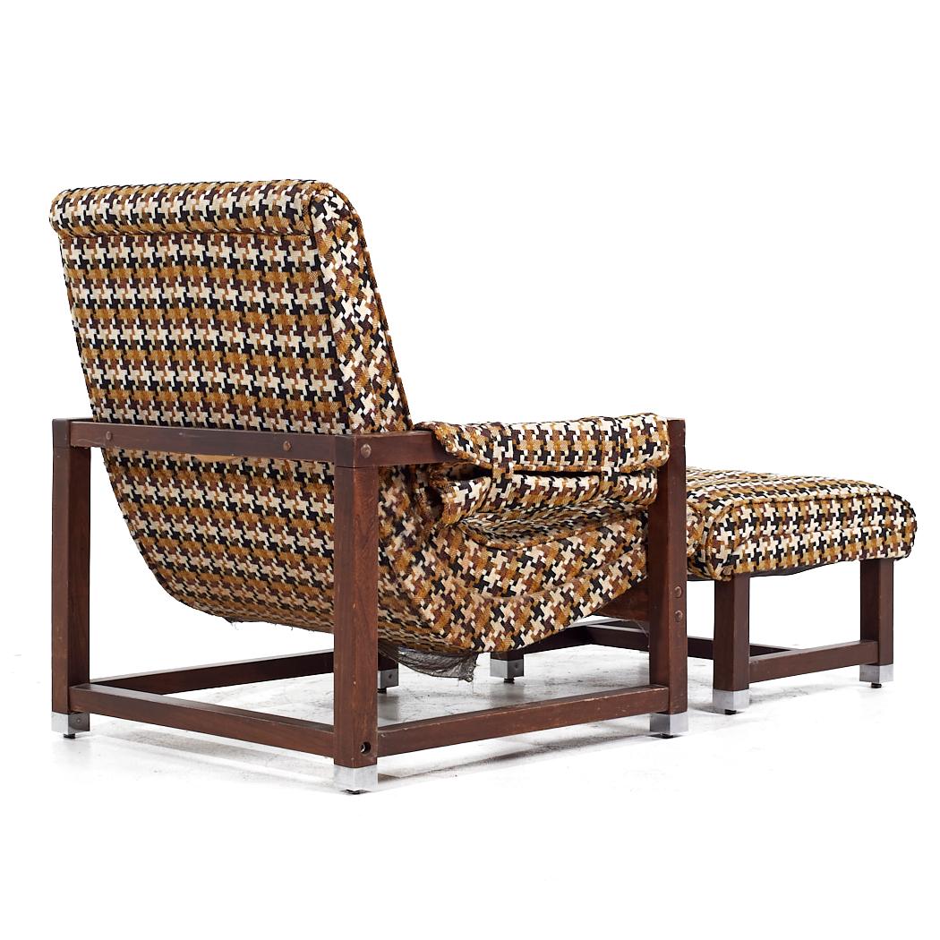 American Milo Baughman Style Walnut Scoop Lounge Chair and Ottoman For Sale