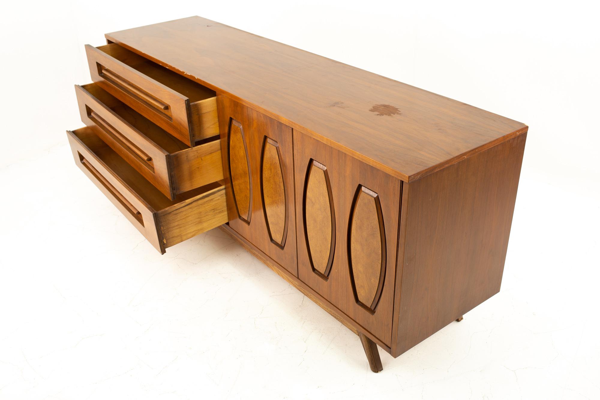 Late 20th Century Milo Baughman Style Young Manufacturing MCM Walnut and Burlwood Lowboy Dresser