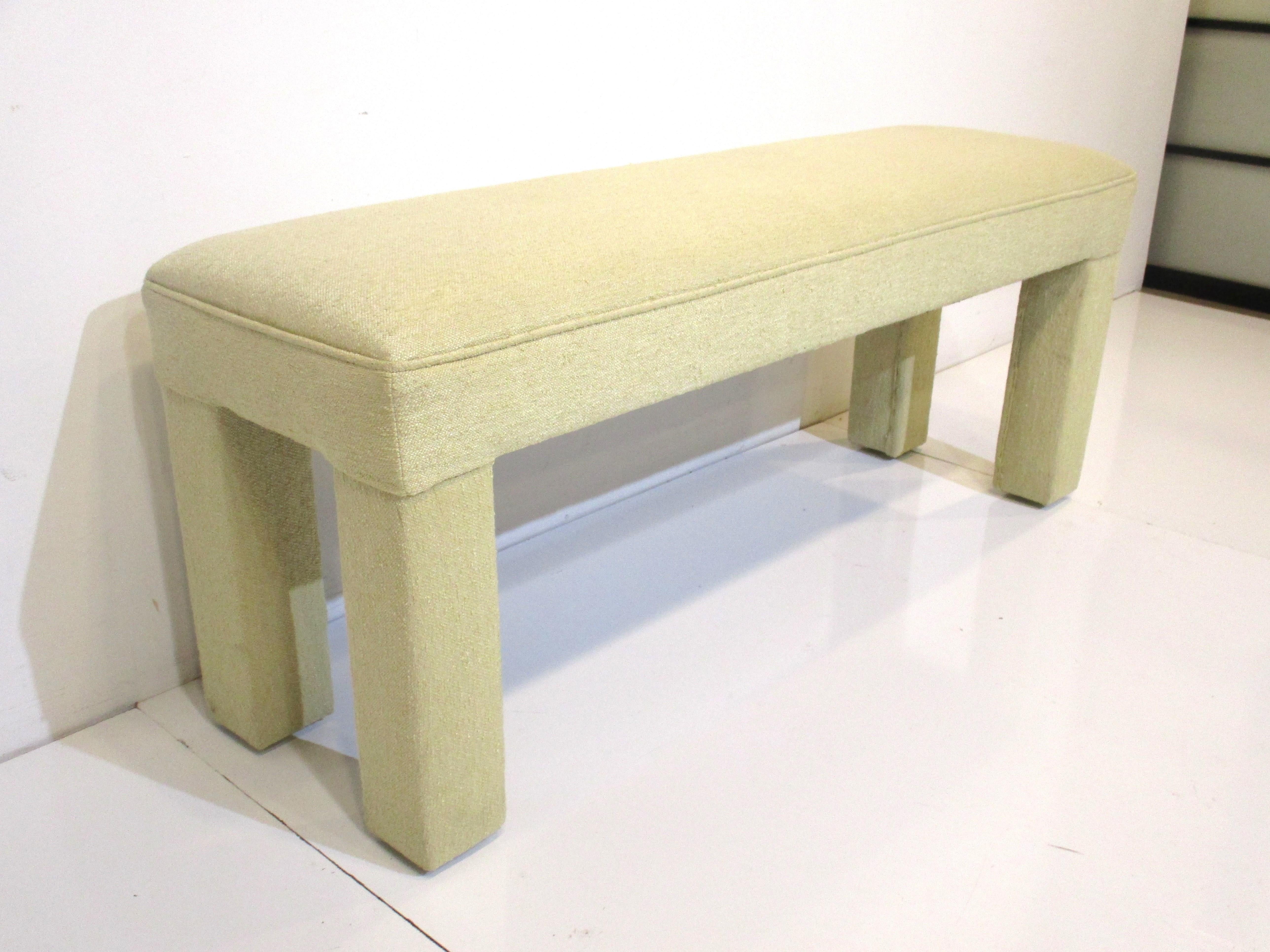 Milo Baughman Styled Upholstered Bench (Polster) im Angebot