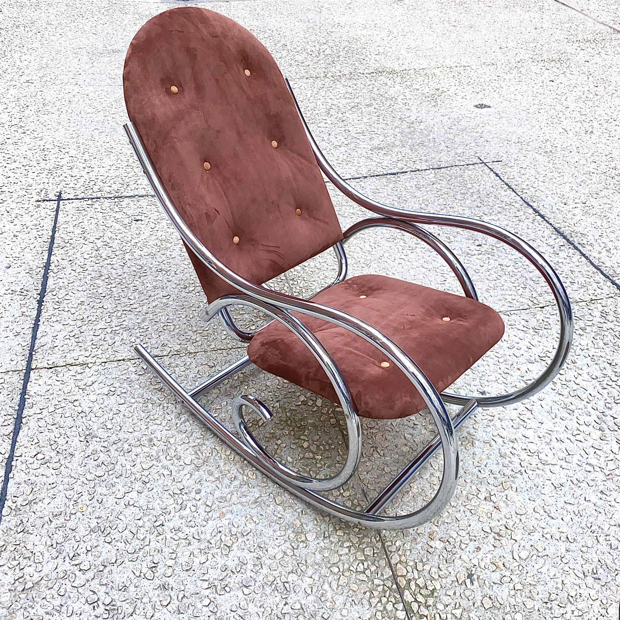 Sedia a dondolo in pelle scamosciata di Milo Baughman 1970 In condizioni ottime in vendita a Grenoble, FR