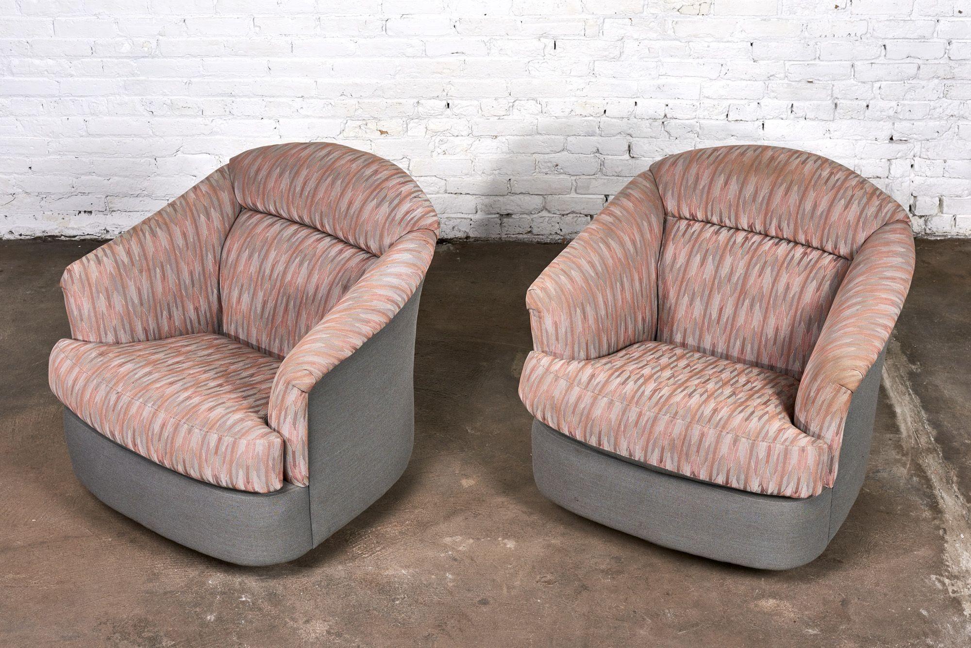 Late 20th Century Milo Baughman Swivel Chairs for Directional, 1980 For Sale