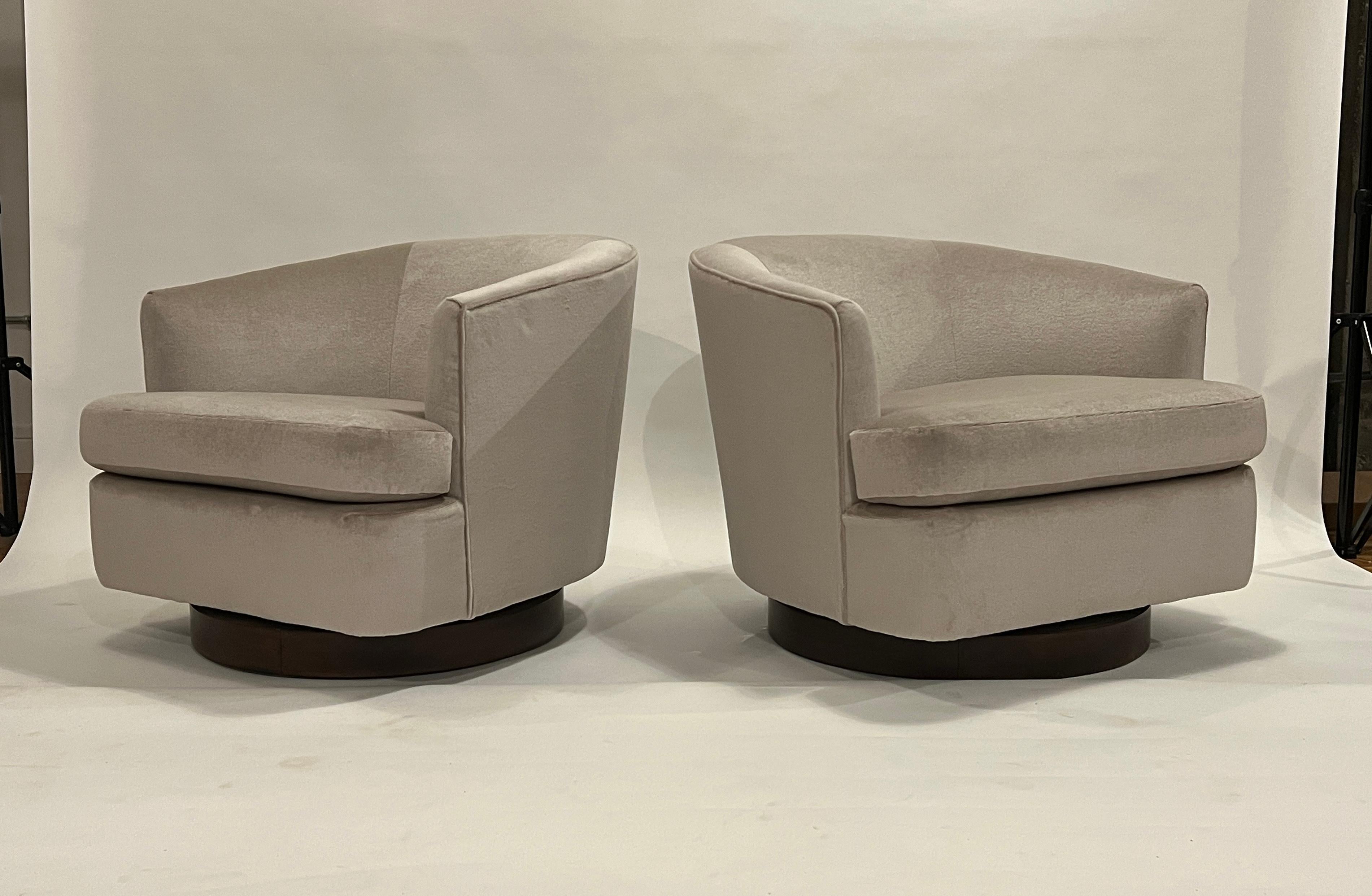 Milo Baughman Style Swivel Chairs in Platinum Mohair 2
