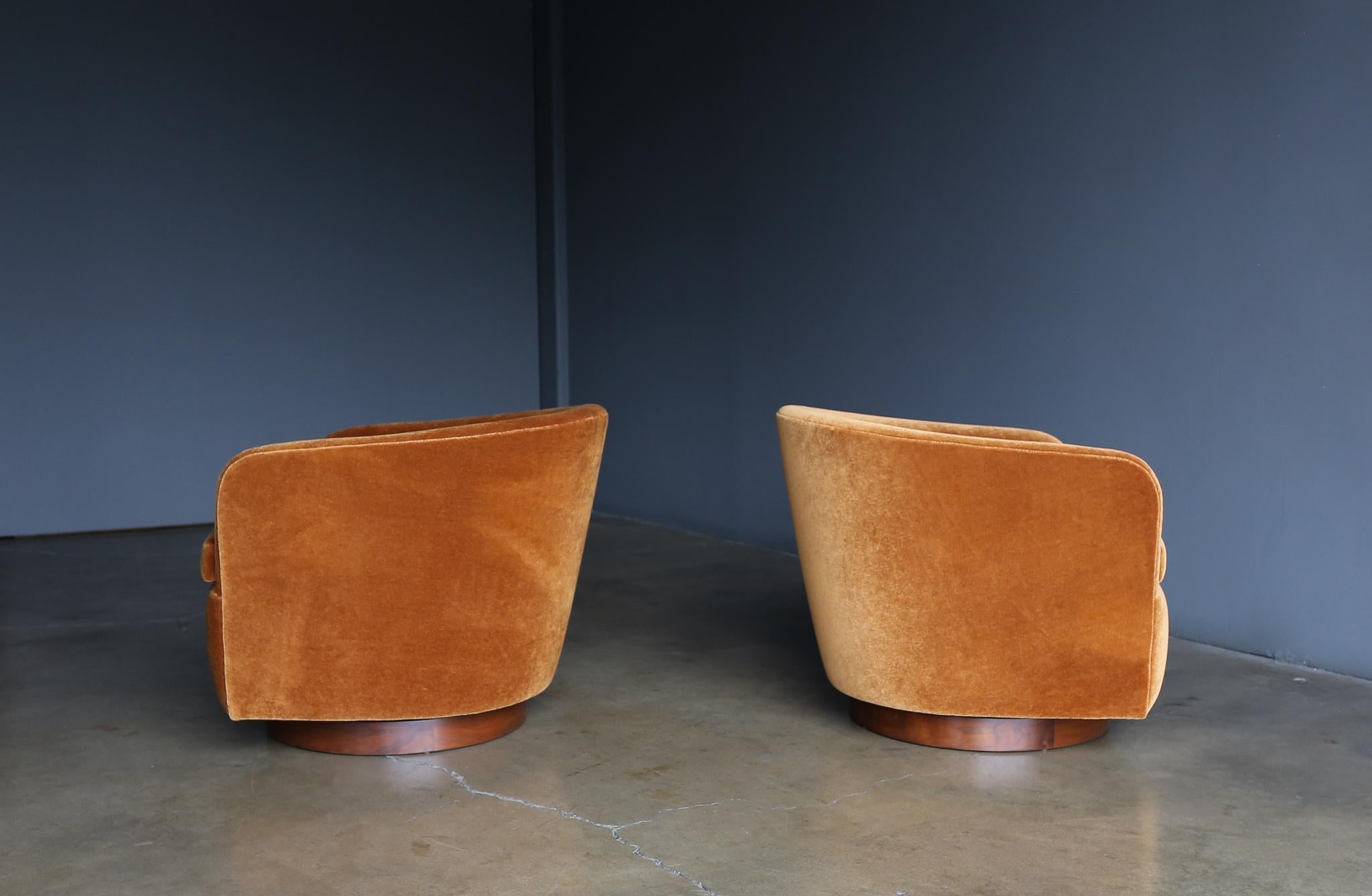 Américain Fauteuils pivotants et inclinables de Milo Baughman pour Thayer Coggin, vers 1975