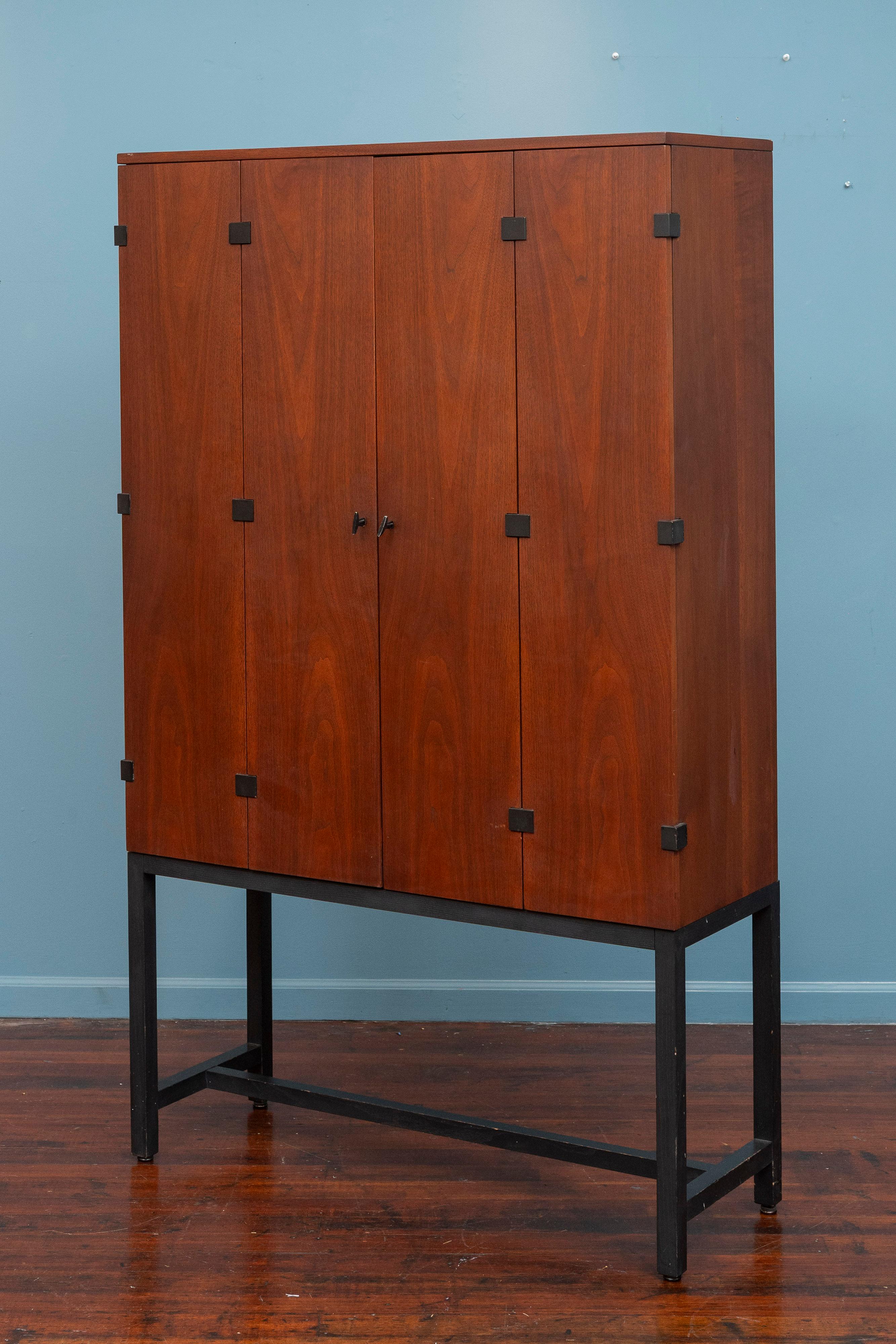 Milo Baughman Tall Cabinet or DryBar for Directional For Sale 2