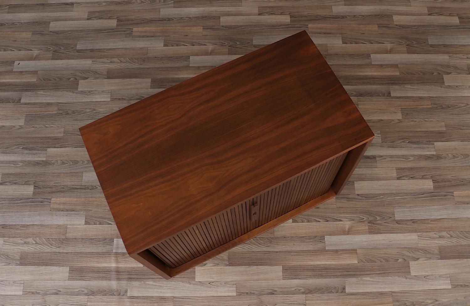 Expertly Restored - Milo Baughman Tambour-Door Walnut Cabinet Colored Drawers For Sale 5
