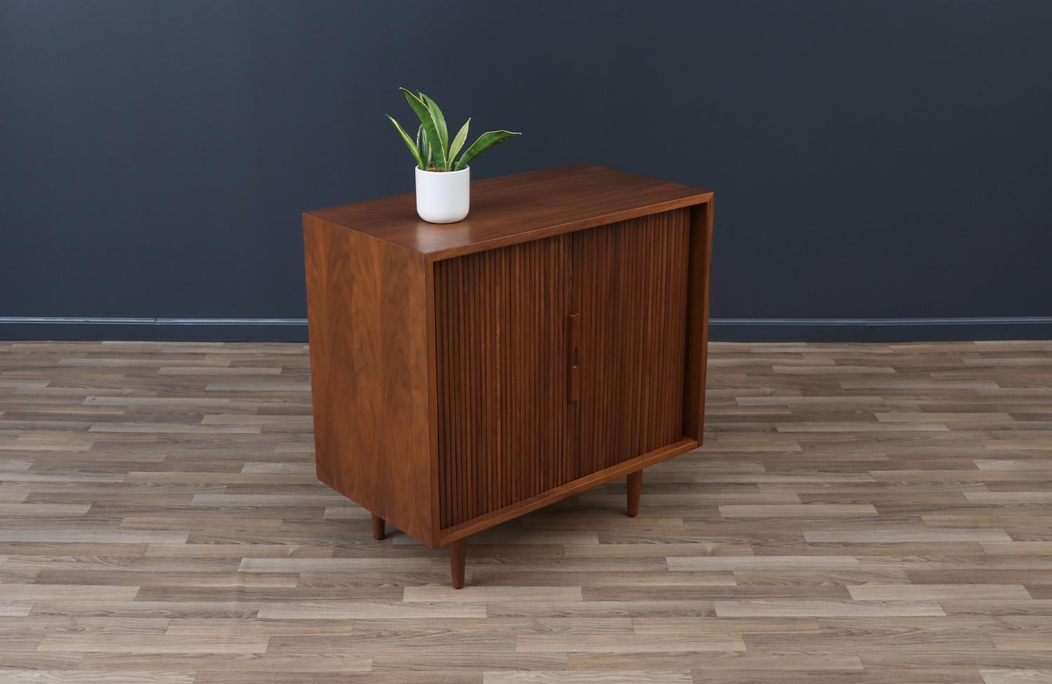 Expertly Restored - Milo Baughman Tambour-Door Walnut Cabinet Colored Drawers For Sale 3