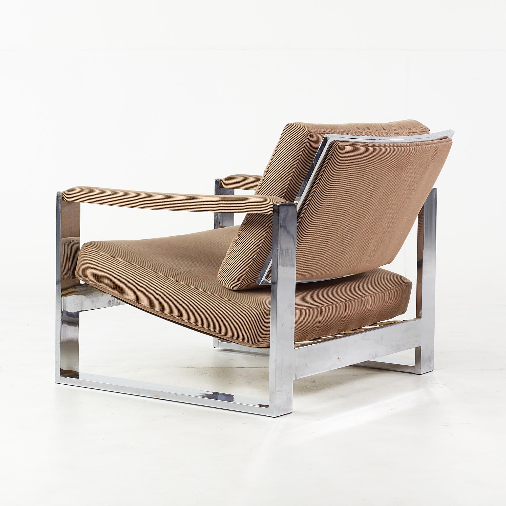 Late 20th Century Milo Baughman Tank Chrome Flat Bar Lounge Chair