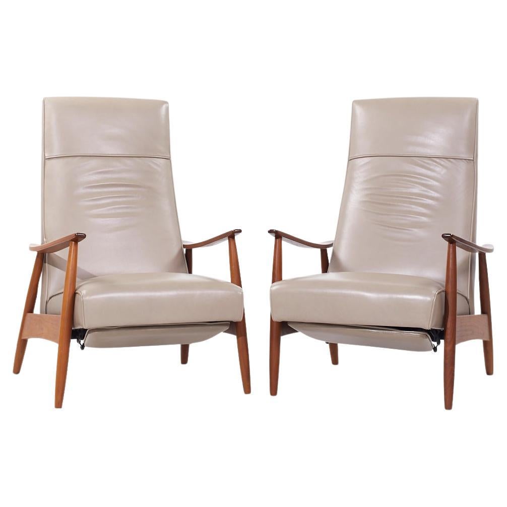 Milo Baughman Thayer Coggin MCM Leather Walnut Lounge Chair Recliner - Pair