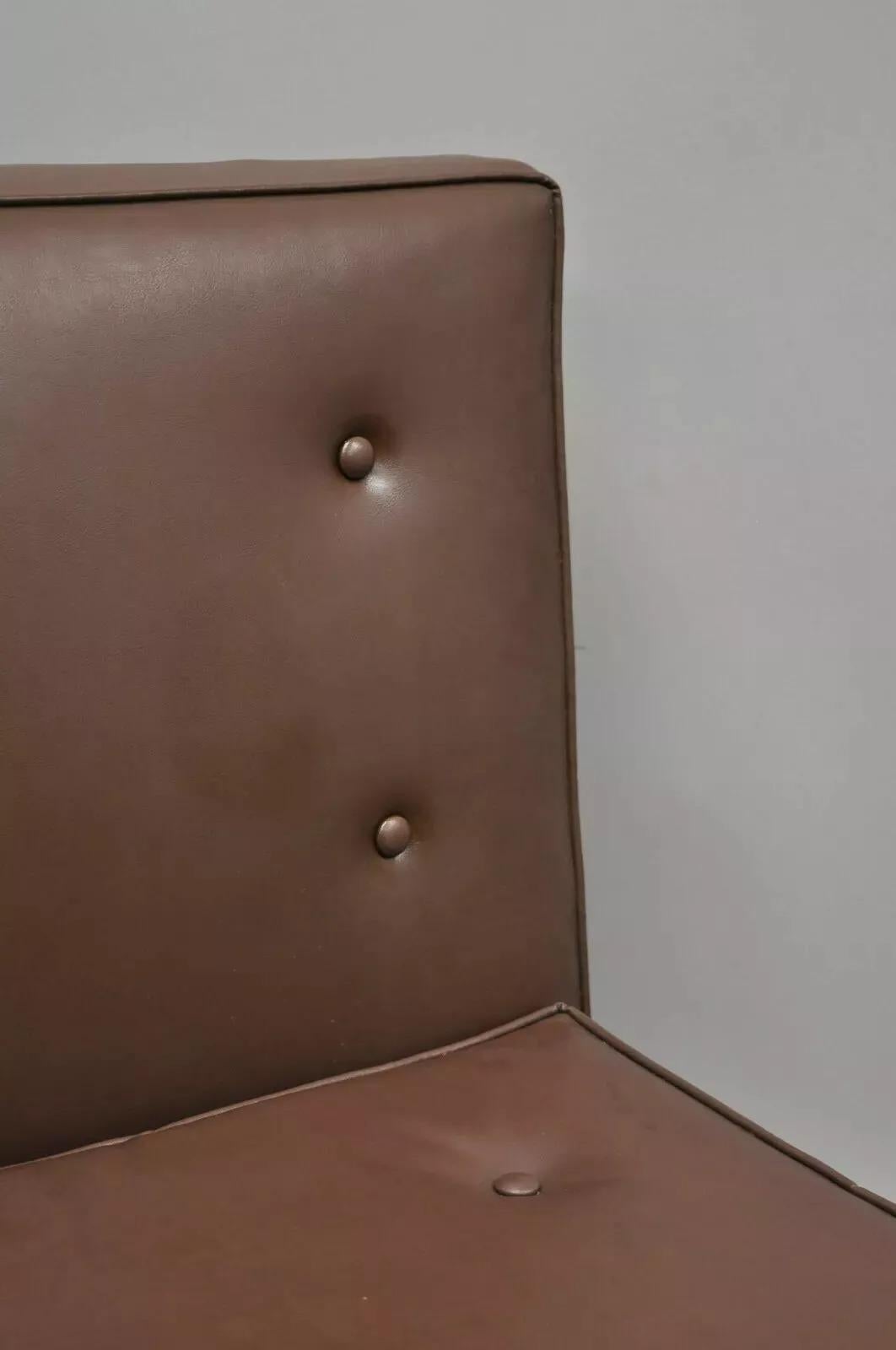Sedie da salotto in teak marrone di Milo Baughman, Thayer Coggin, del Medioevo Moderno - una coppia in vendita 3
