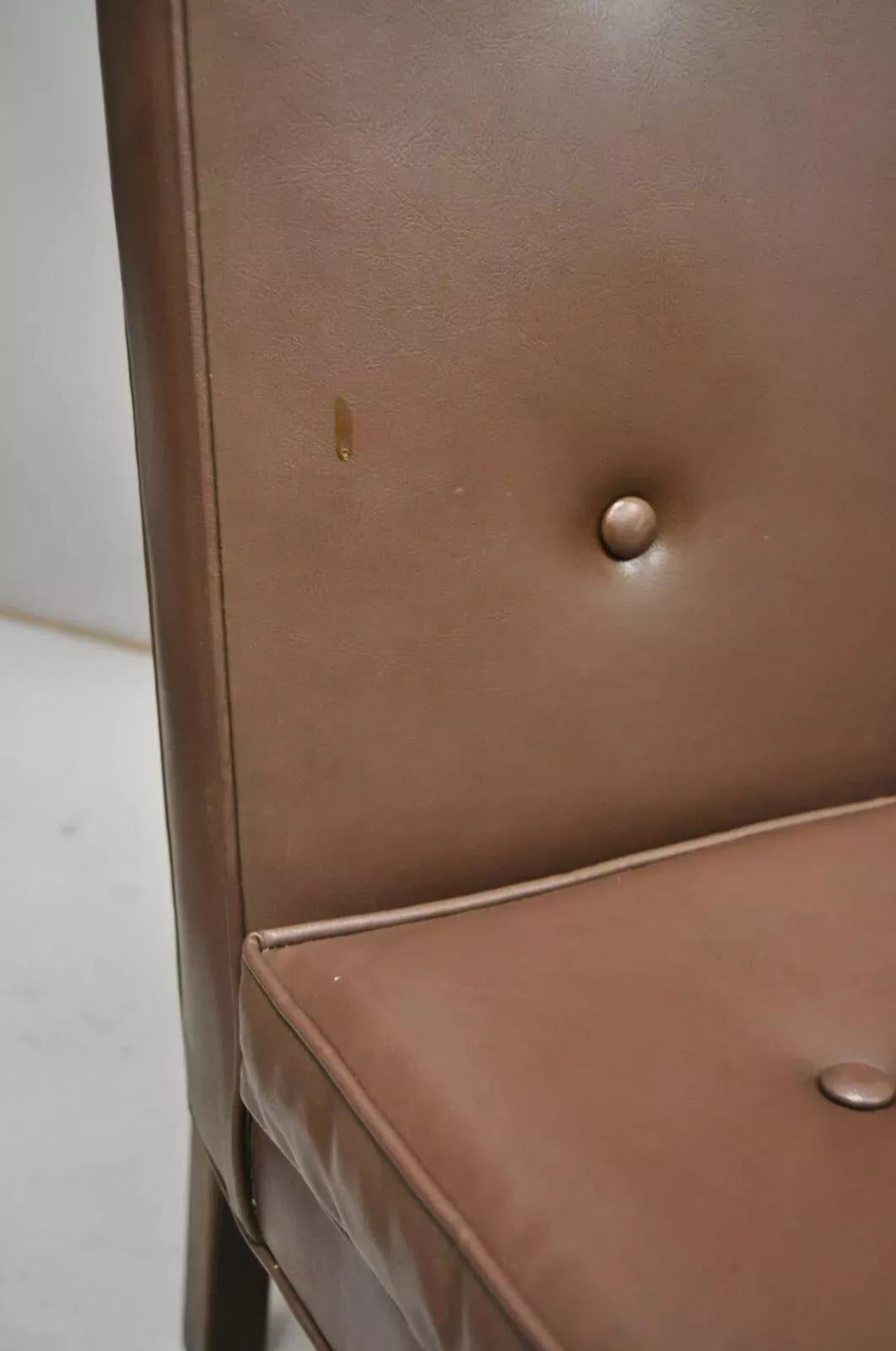 XX secolo Sedie da salotto in teak marrone di Milo Baughman, Thayer Coggin, del Medioevo Moderno - una coppia in vendita