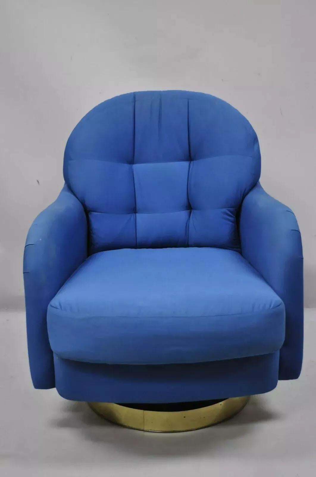 Vintage Milo Baughman for Thayer Coggin Mid Century Modern Swivel Tilt Club Lounge Chair. Item features a swivel and tilt seat, upholstered frame, original label, great style and form. Circa Late 20th Century. Measurements: 34
