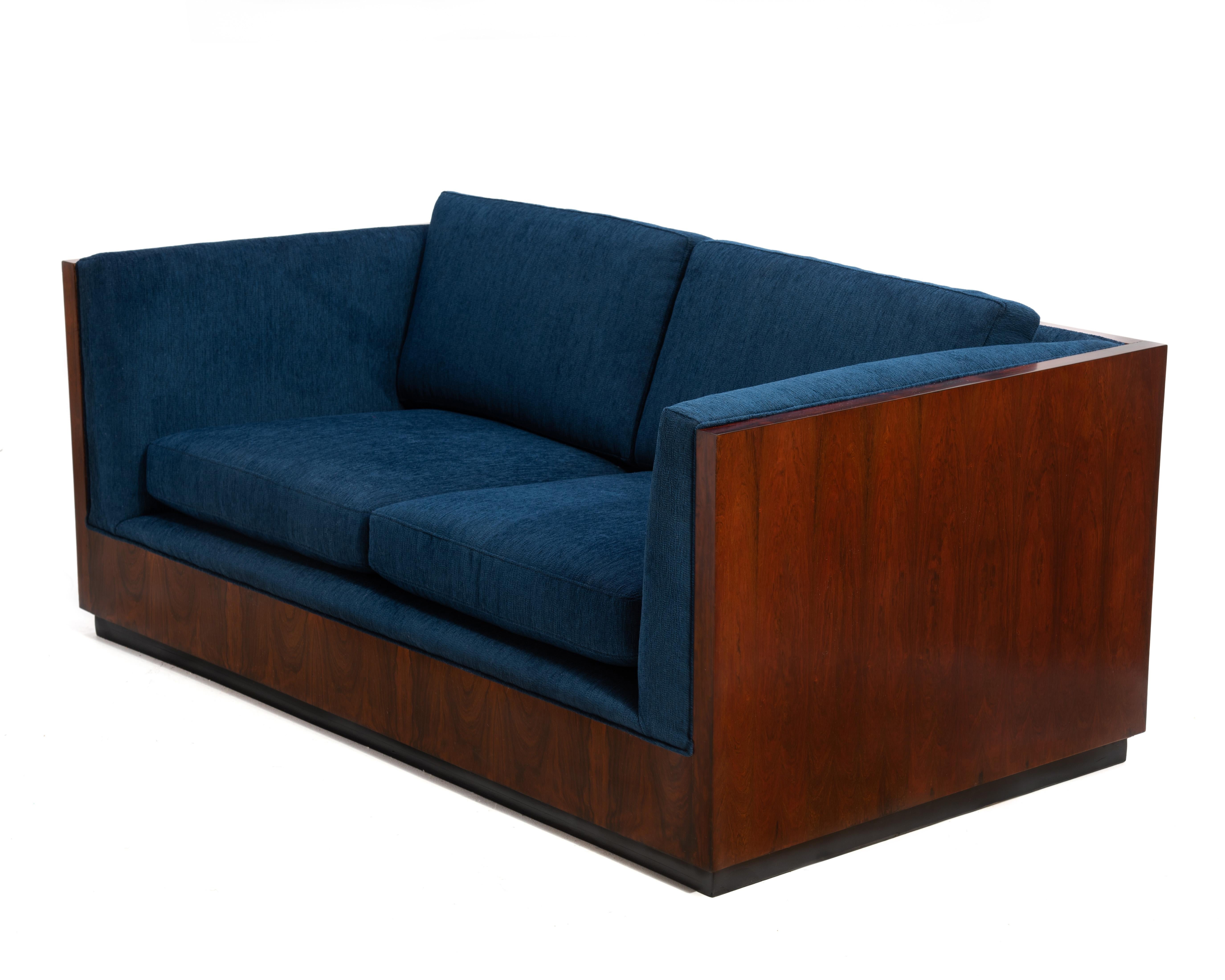 American Milo Baughman Thayer Coggin Rosewood Case Sofa Settee Two Seat 1960s Knoll For Sale
