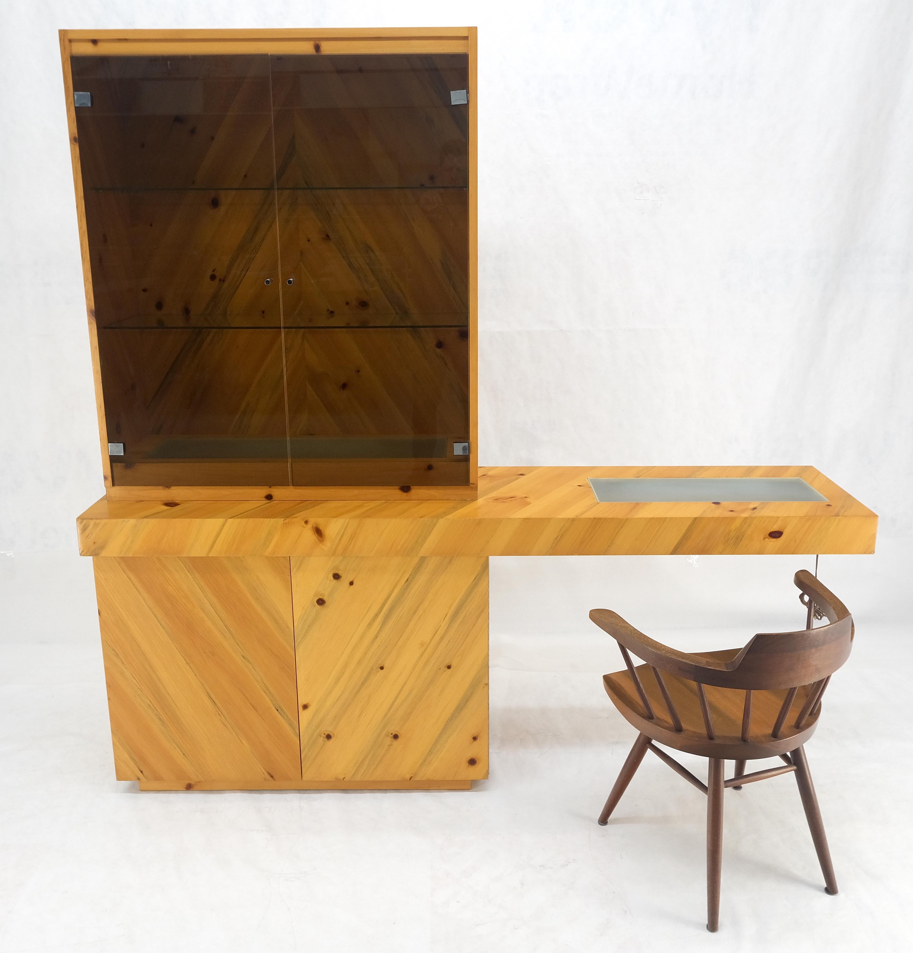 Milo Baughman Thayer Cog in legno di tasso, console a sbalzo, vetrinetta in vendita 1