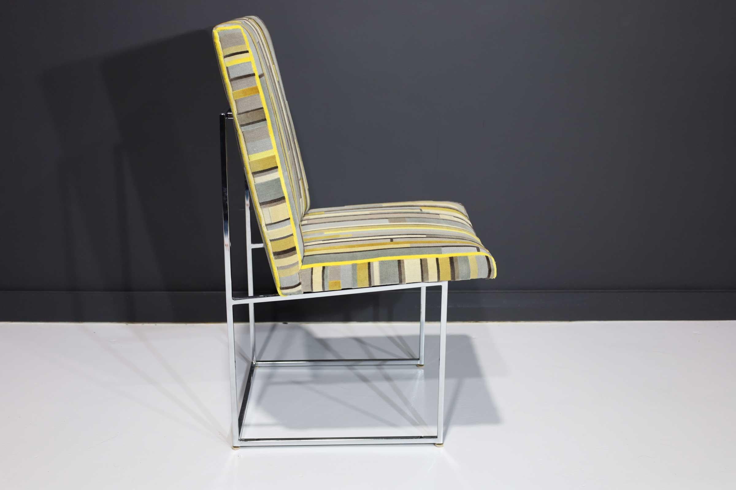 Mid-Century moderno Sedie da pranzo con struttura sottile di Milo Baughman in velluto tagliato Maharam in vendita