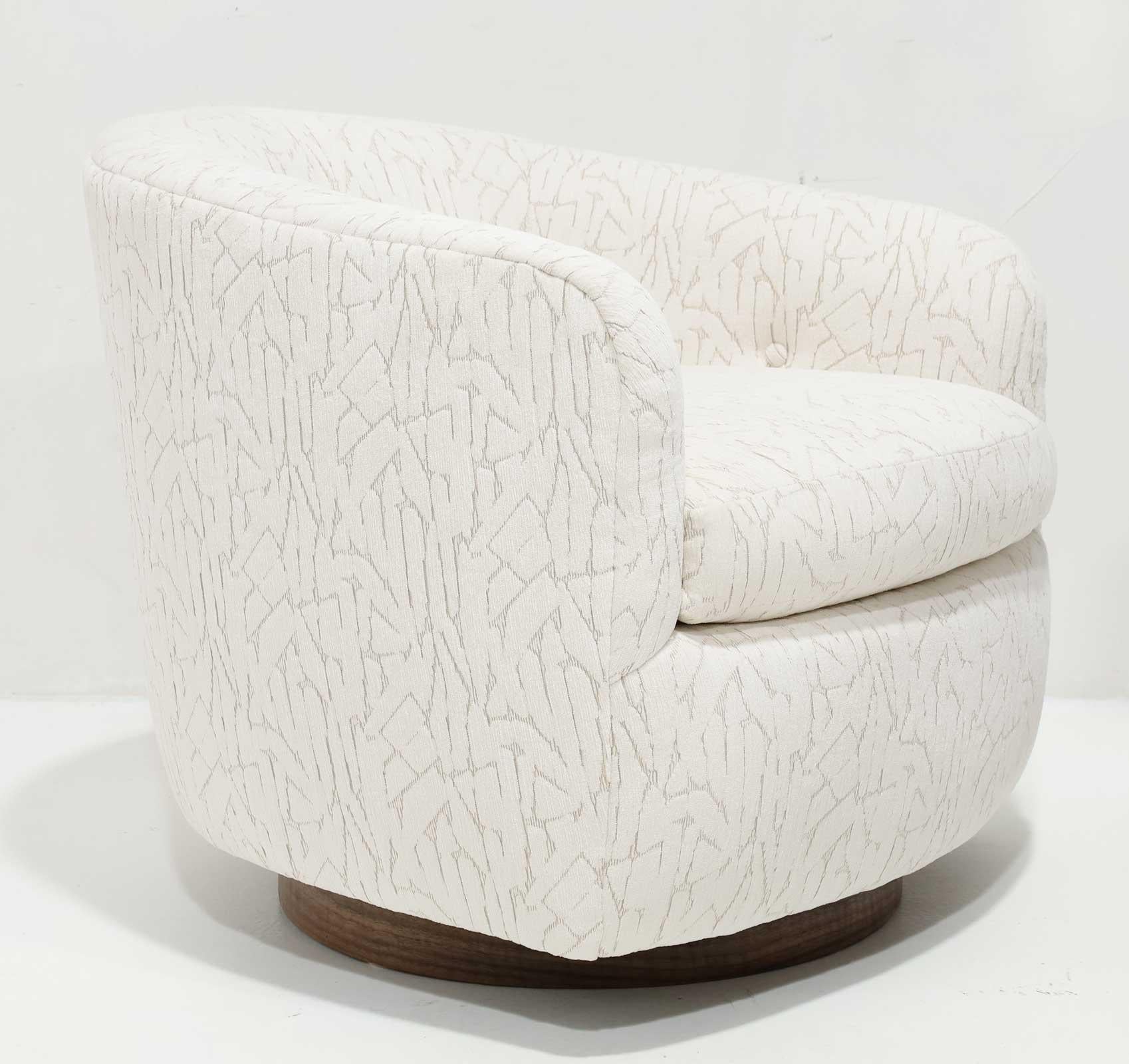 Milo Baughman Tilt Swivel Lounge Chairs in Jessica Charles For Sale 2