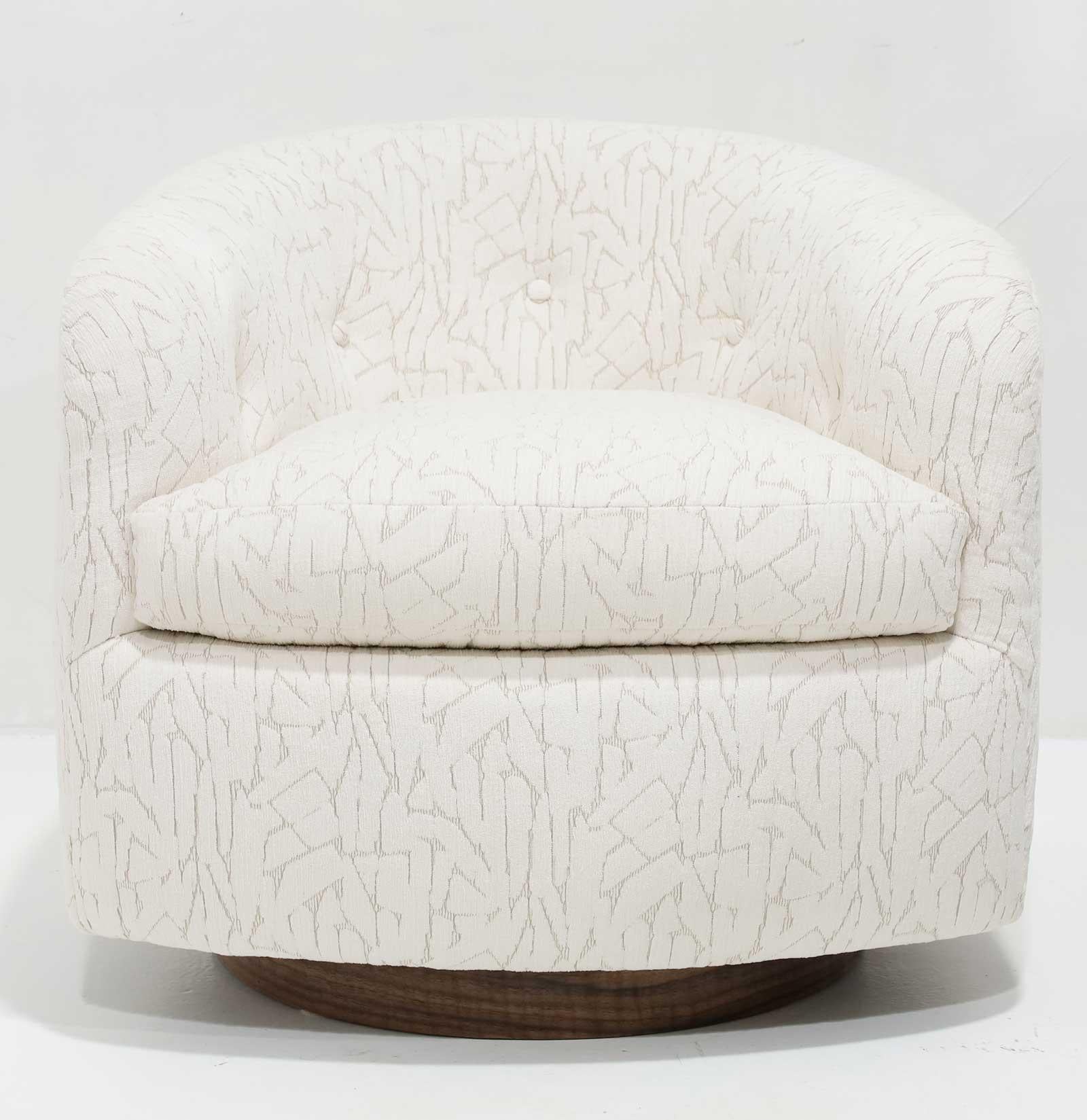 Milo Baughman Tilt Swivel Lounge Chairs in Jessica Charles For Sale 2