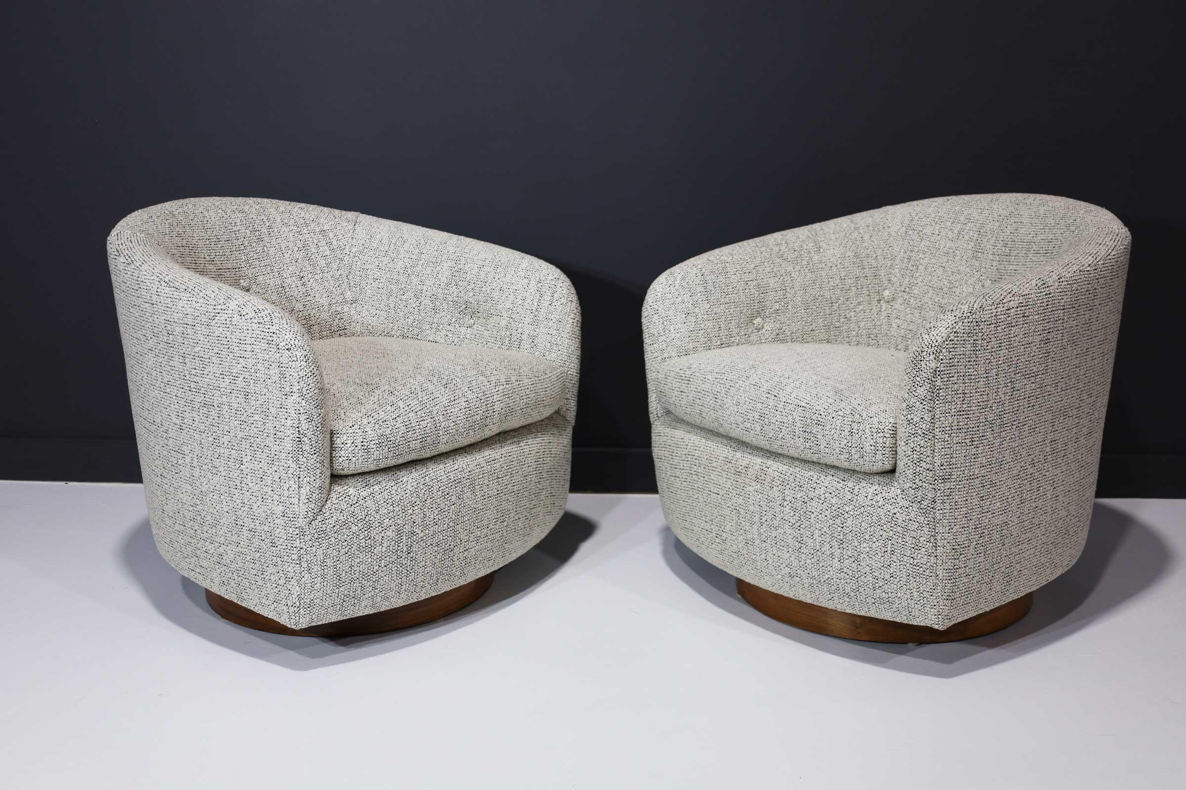 20th Century Milo Baughman Tilt/Swivel Lounge Chairs in Black & White Nubby Upholstery