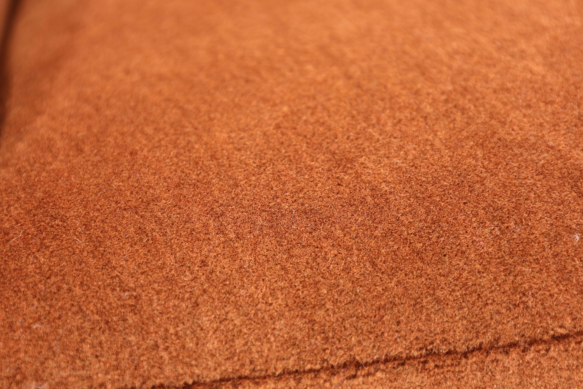 Milo Baughman Girevole in Velluto di Alpaca in vendita 3