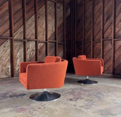 Milo Baughman Tulip Base Swivel / Tilt Lounge Chairs for Thayer Coggin, c.1970