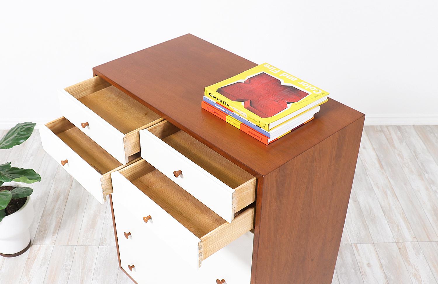 Mid-20th Century Midcentury 2-Tone Lacquered and Walnut Chest of Drawers for Glenn of California