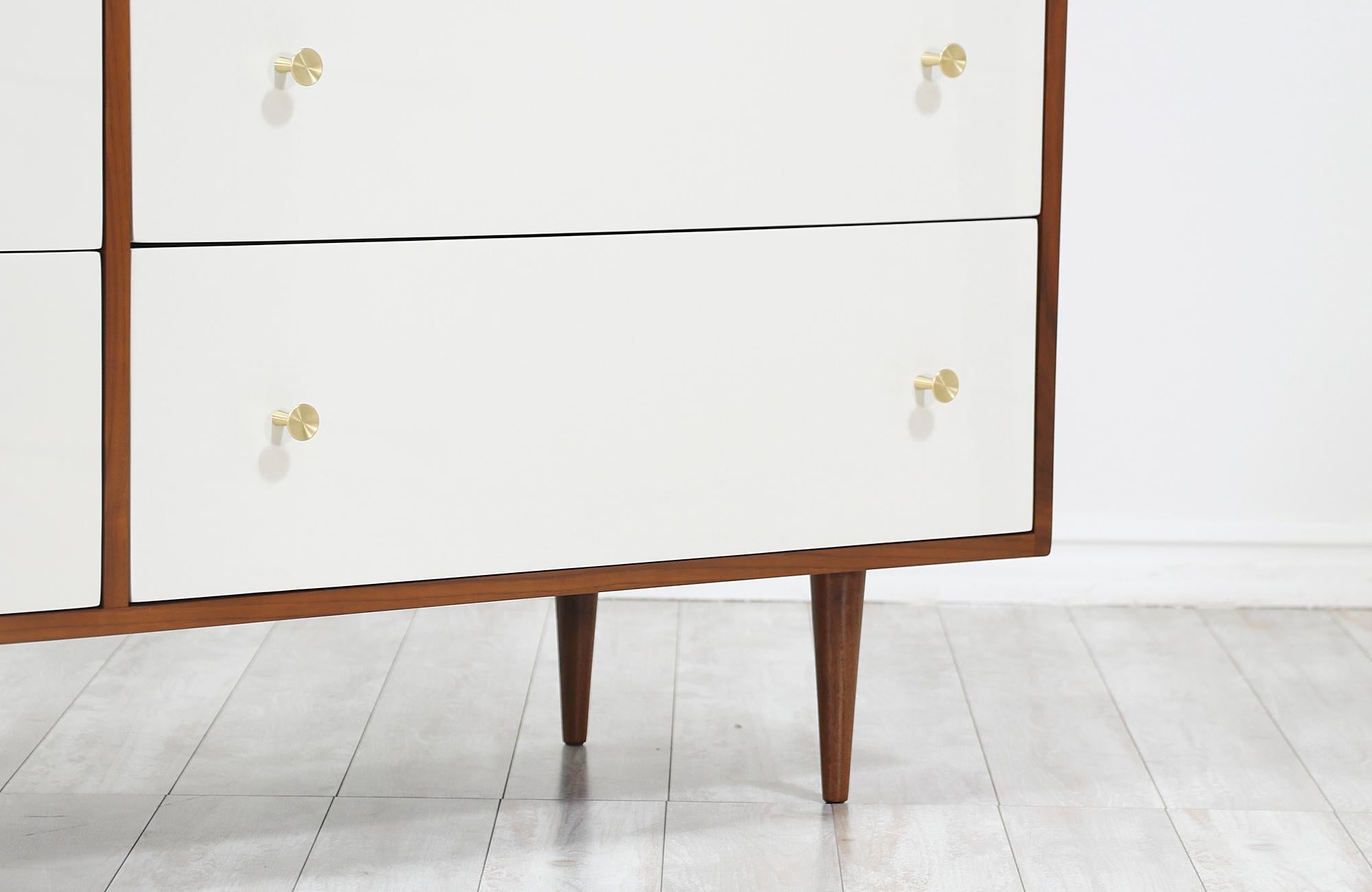 Milo Baughman Two-Tone Lacquered and Walnut Dresser for Glenn of California 1