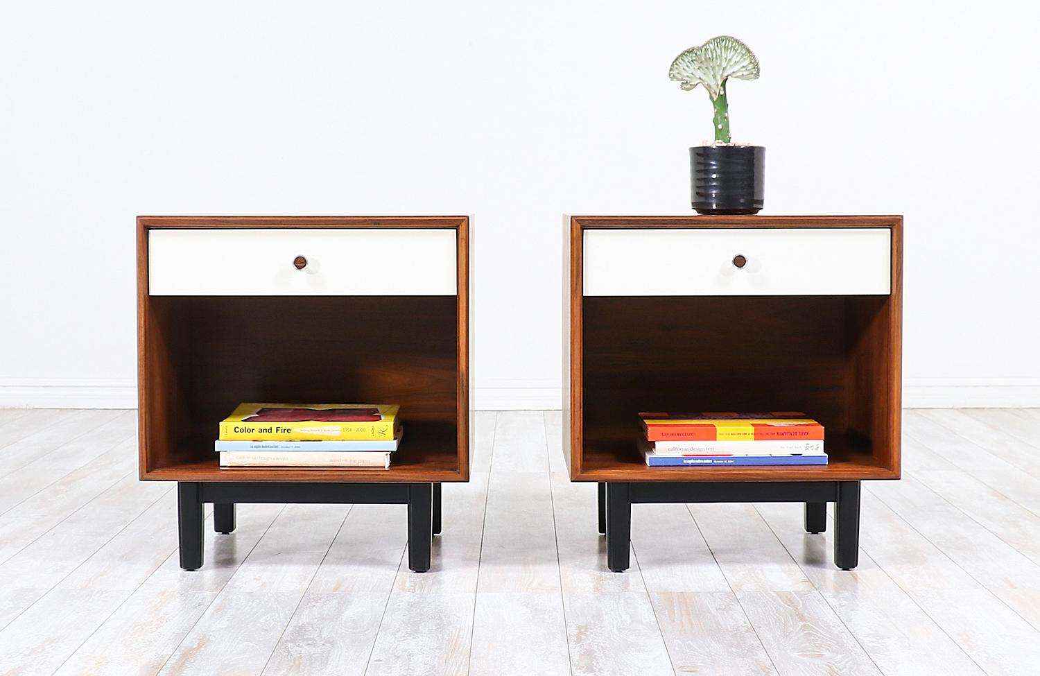 Milo Baughman two-tone lacquered and walnut nightstands for Glenn of California.
