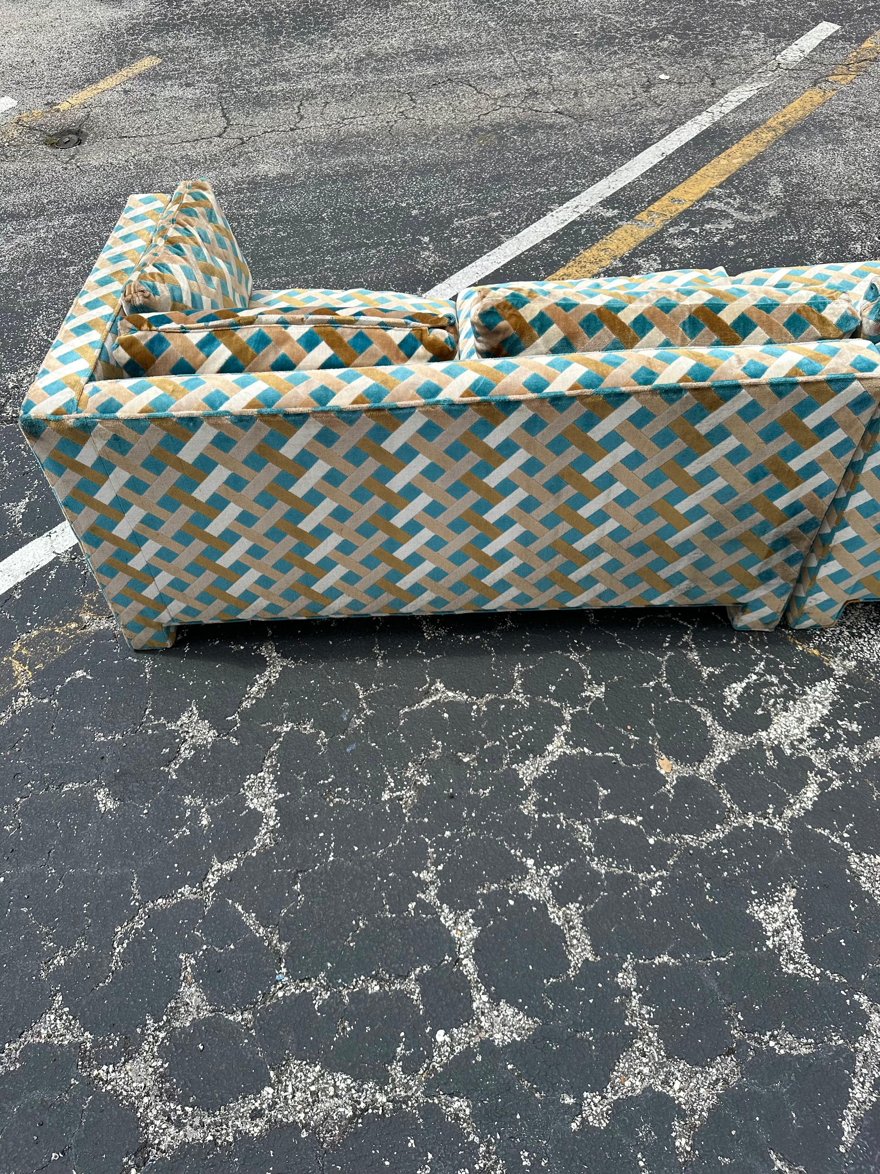 1970 Milo Baughman in Jack Lenor Larsen Blue Brown Lattice Velvet Sectional en vente 5