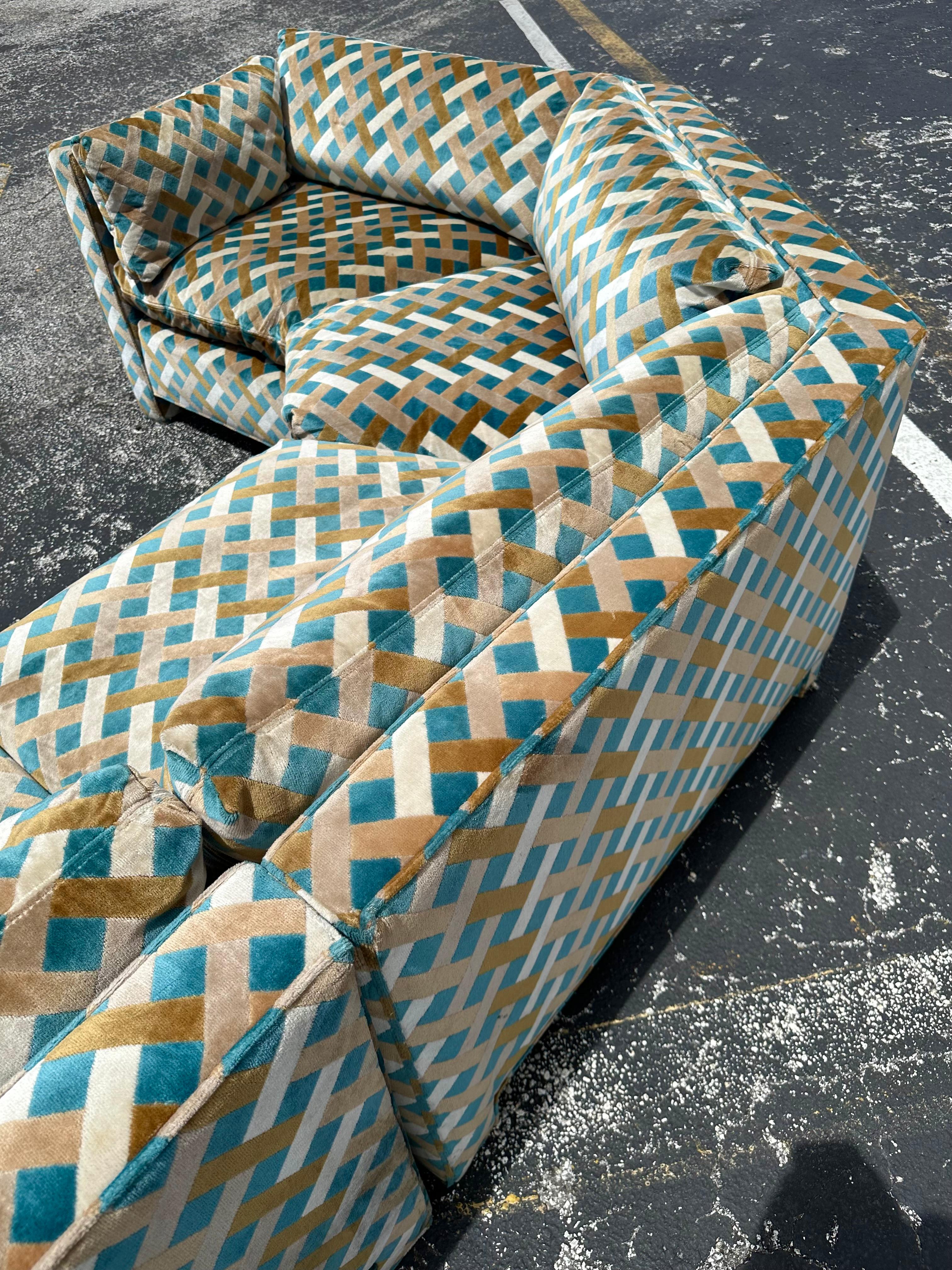 1970 Milo Baughman in Jack Lenor Larsen Blue Brown Lattice Velvet Sectional en vente 8