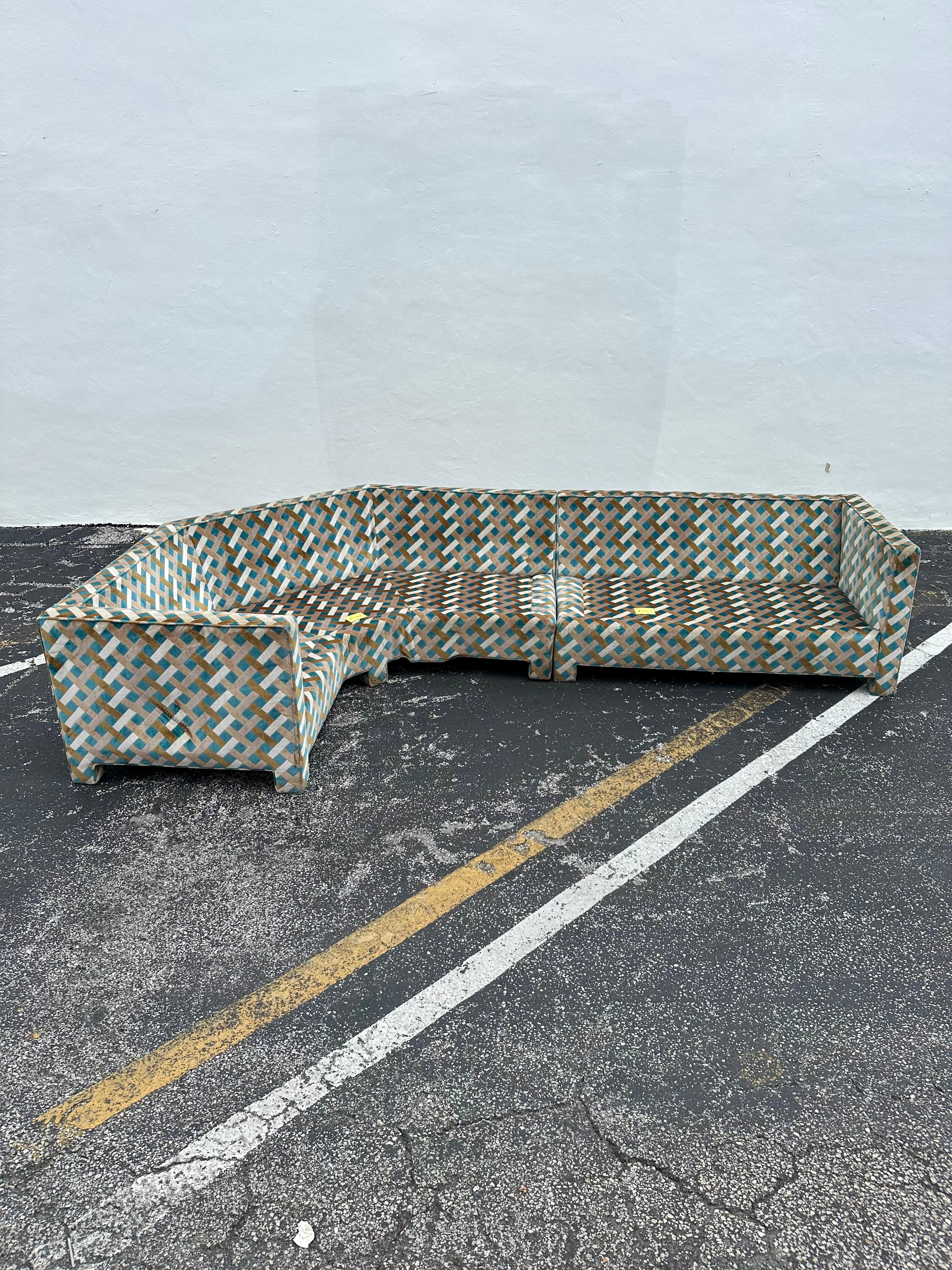 1970 Milo Baughman in Jack Lenor Larsen Blue Brown Lattice Velvet Sectional en vente 11